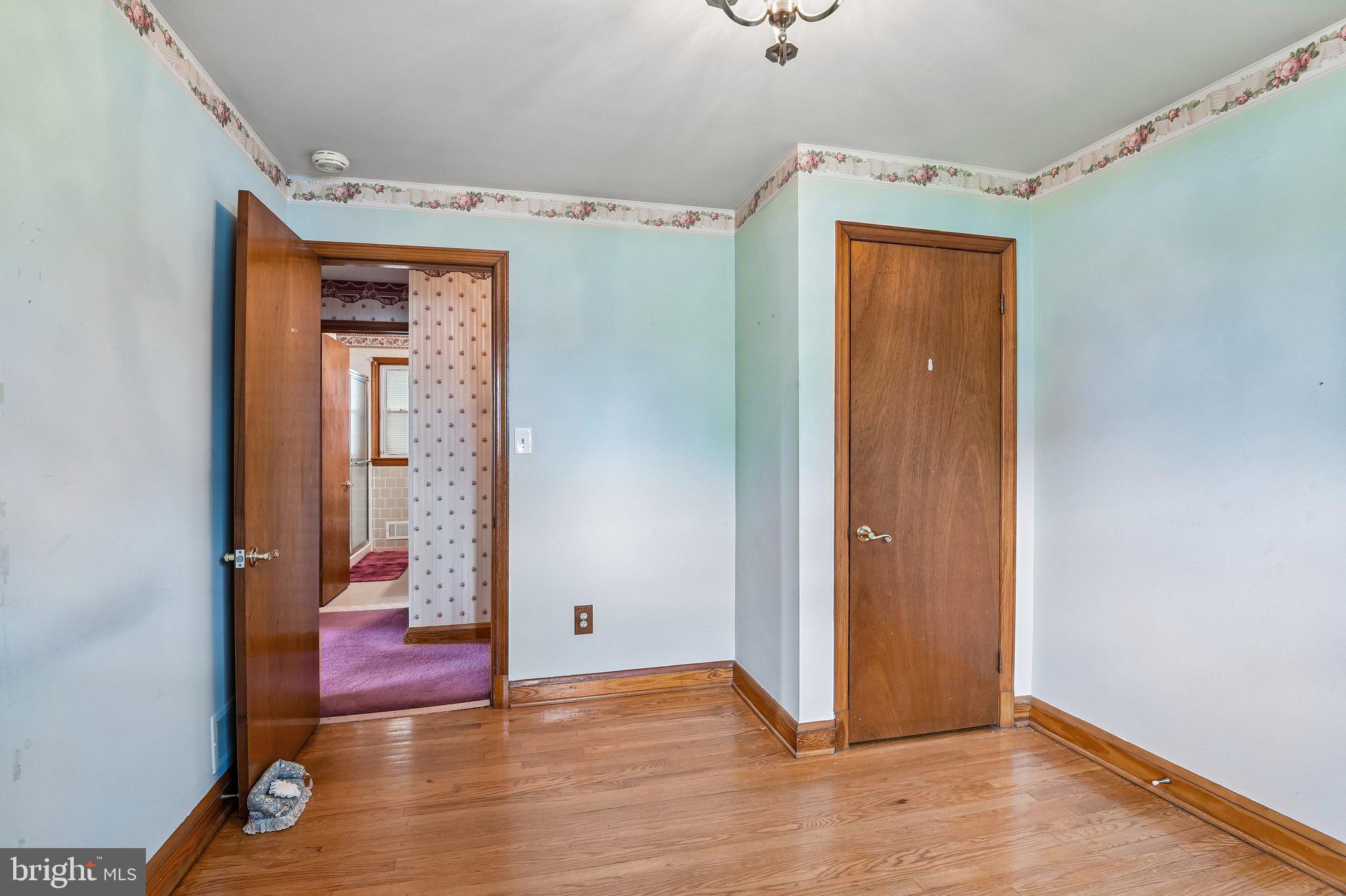 ARUNDEL GARDENS - Residential