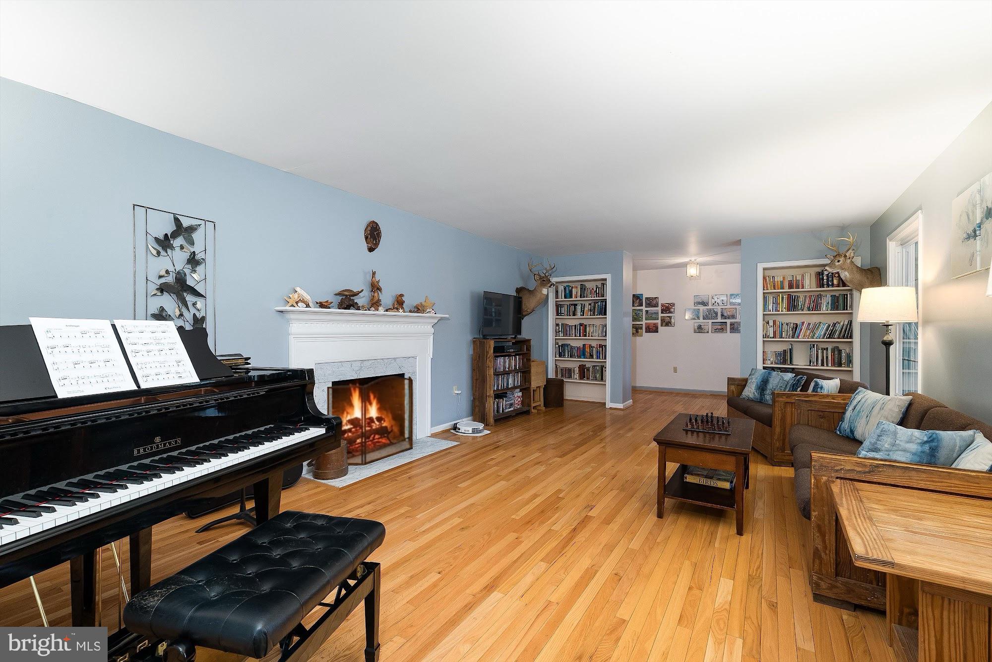 OAKMONT - Residential