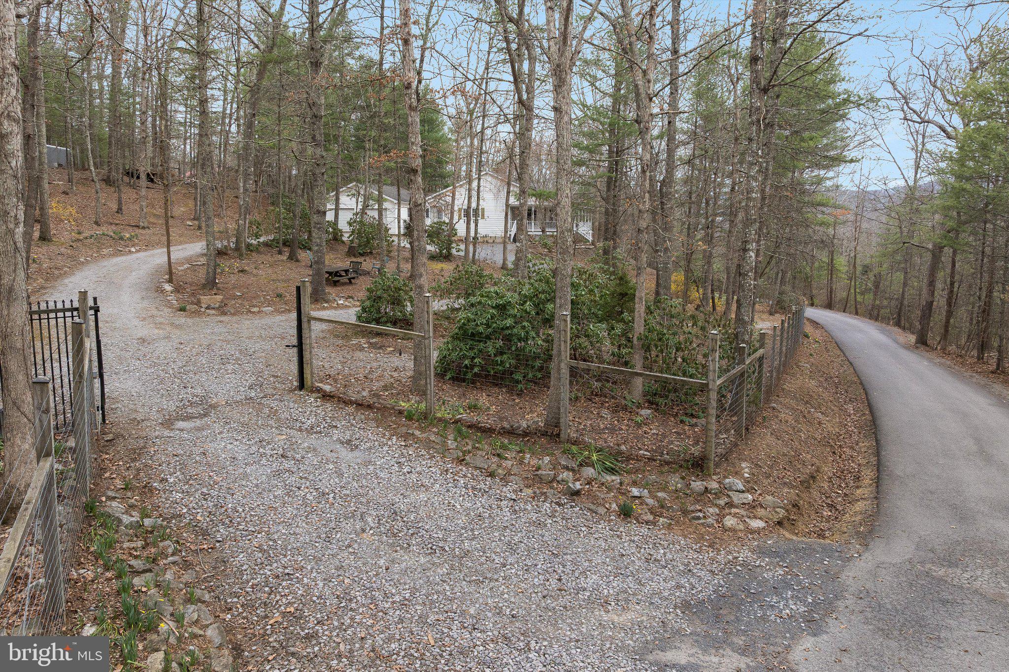 OAKMONT - Residential