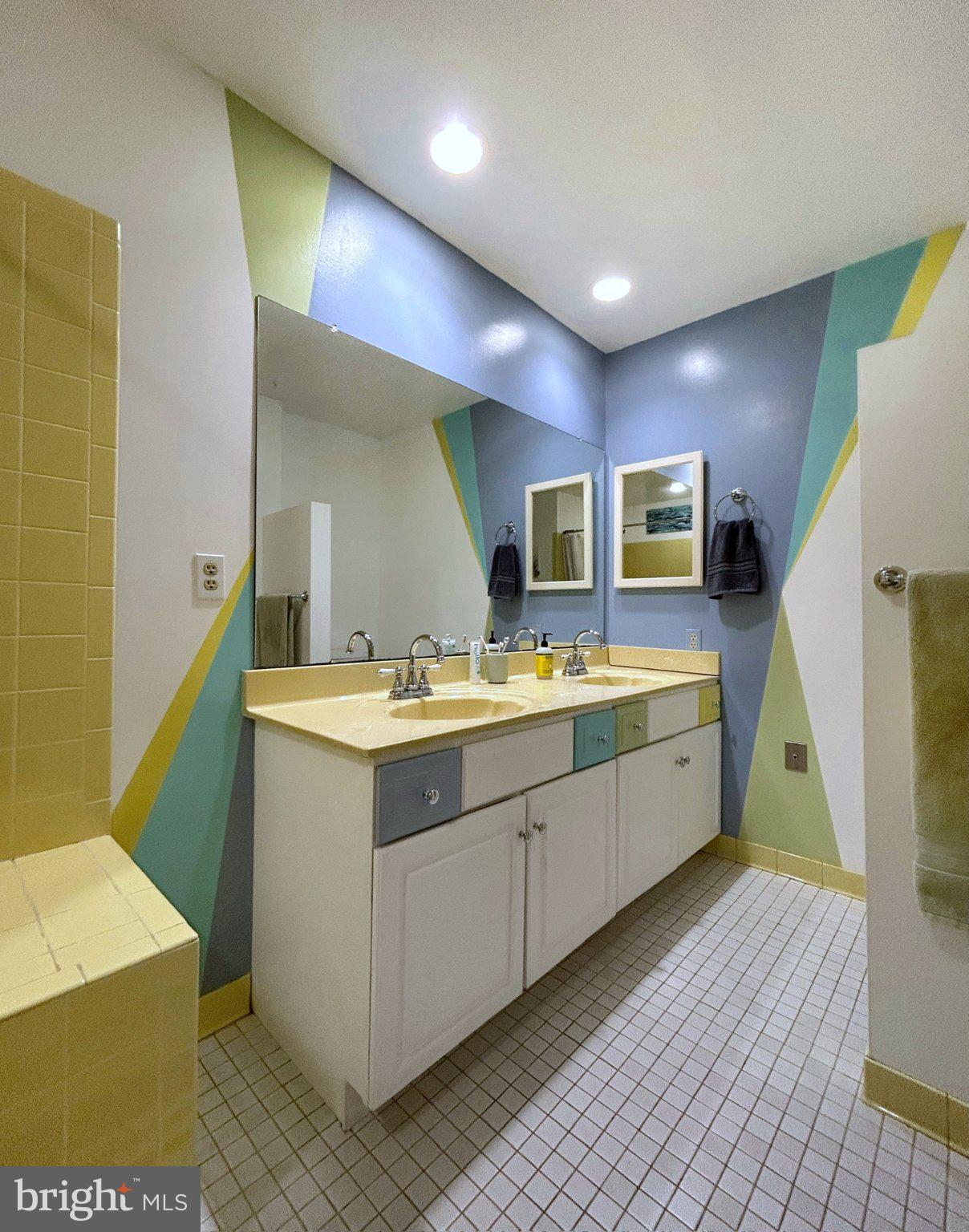OAKMONT - Residential