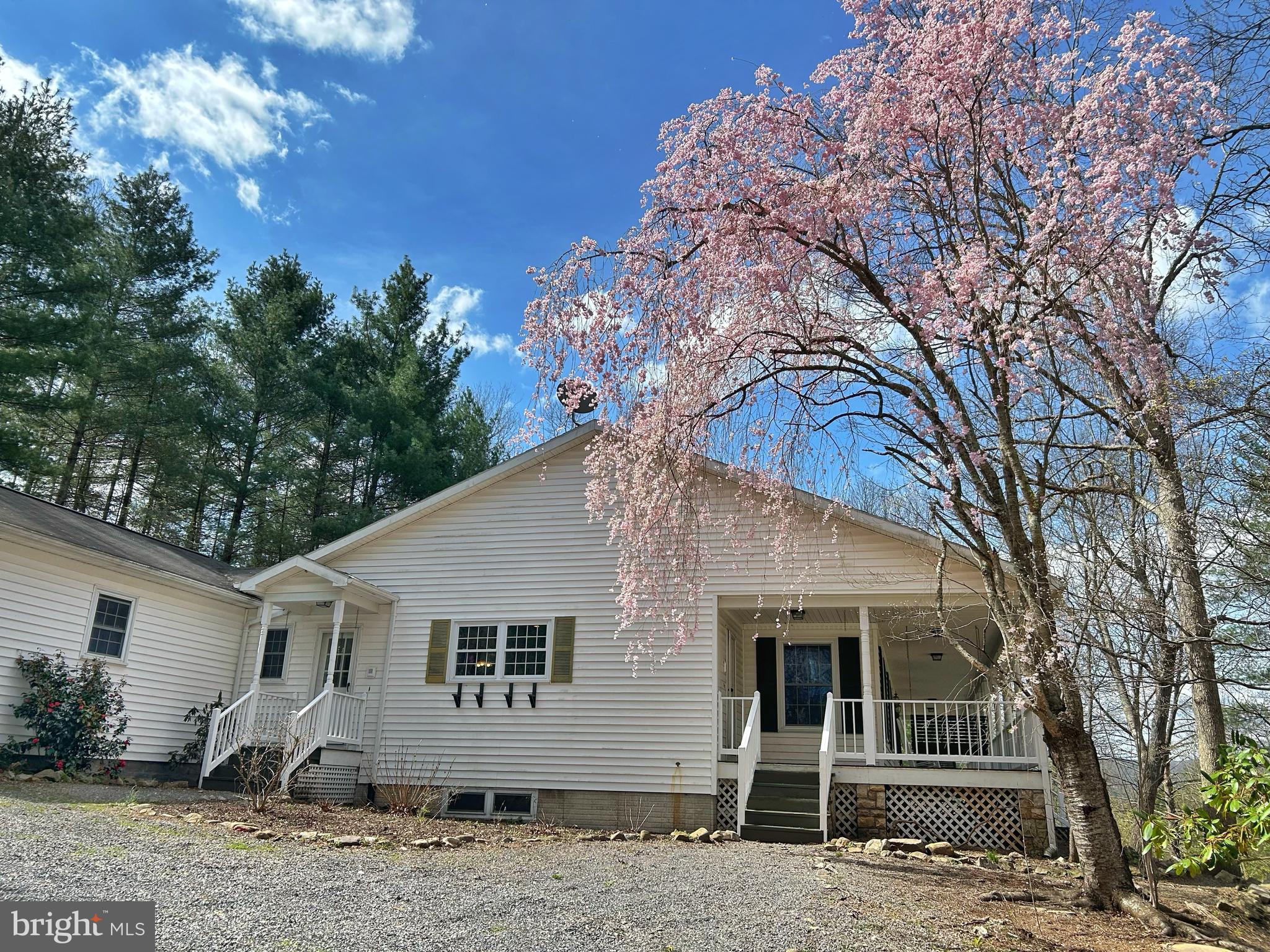 OAKMONT - Residential