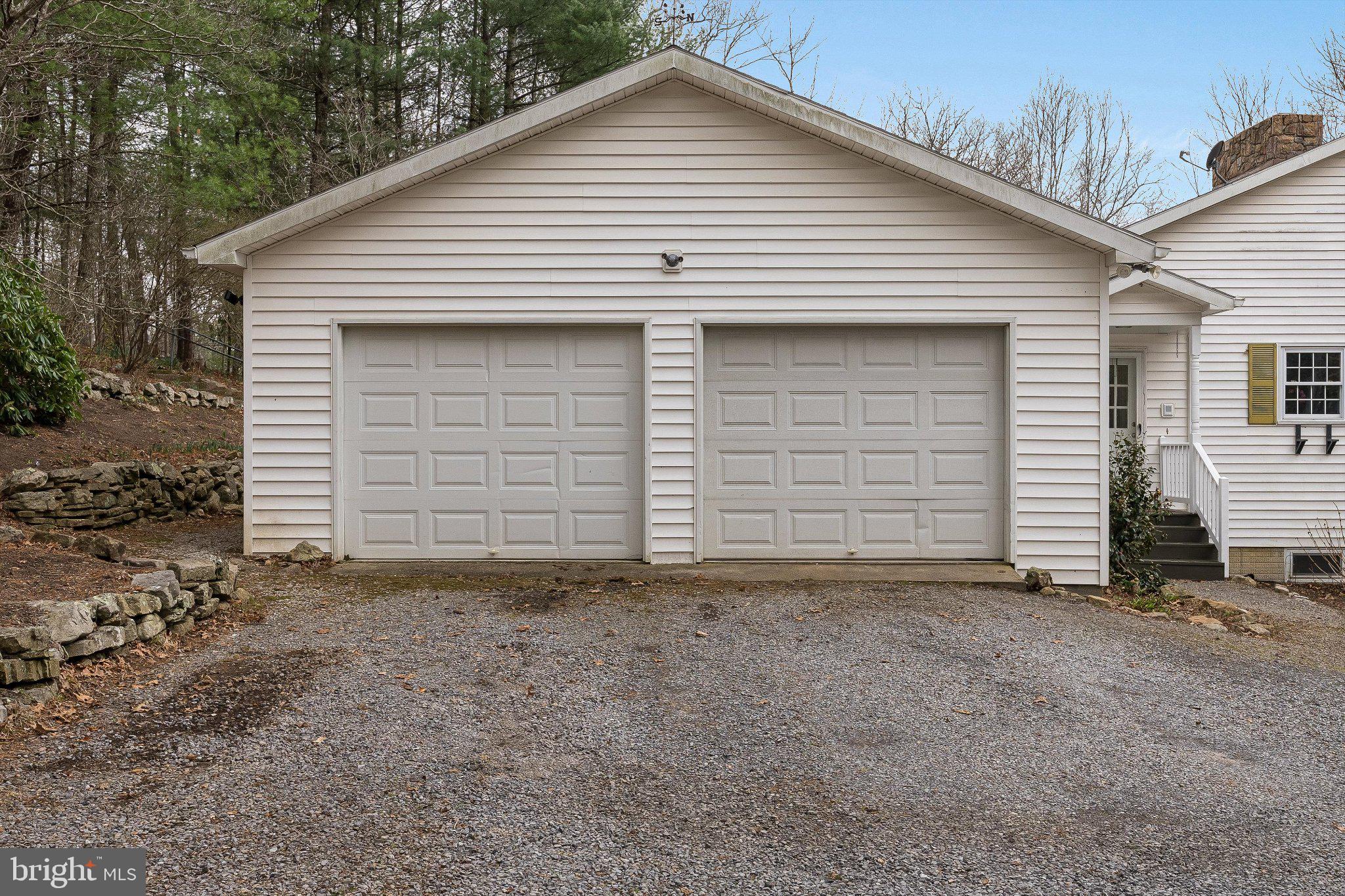 OAKMONT - Residential