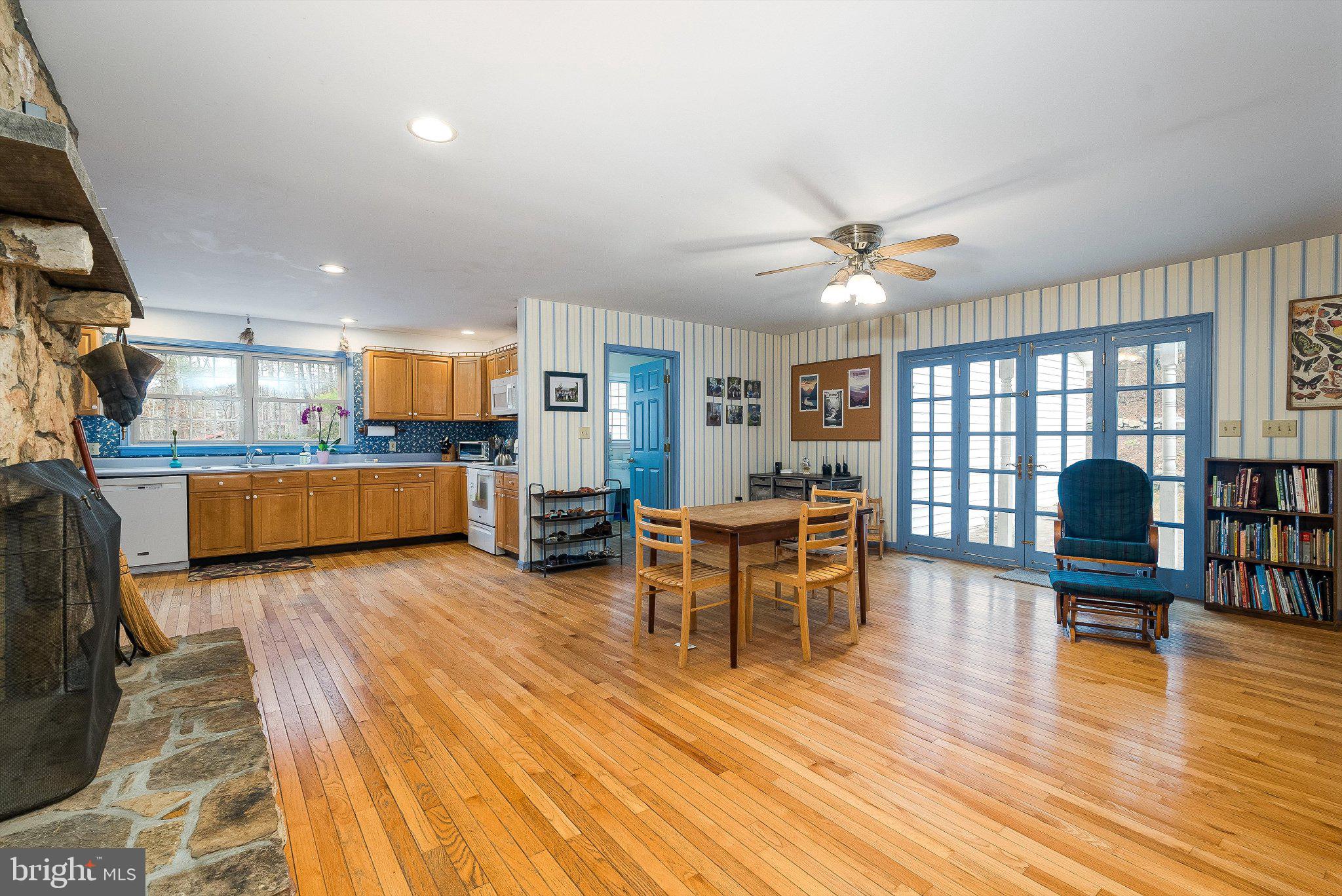 OAKMONT - Residential