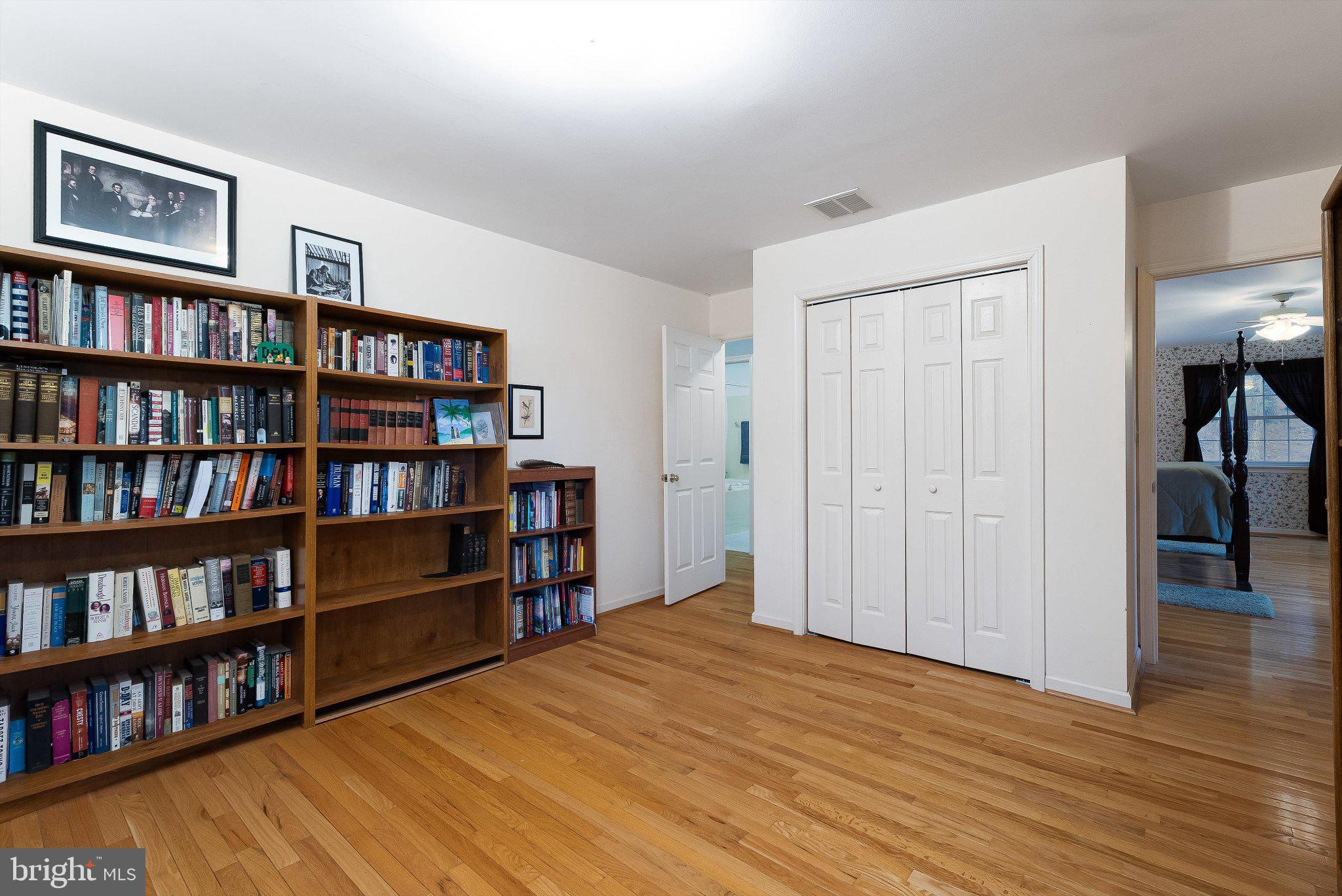 OAKMONT - Residential