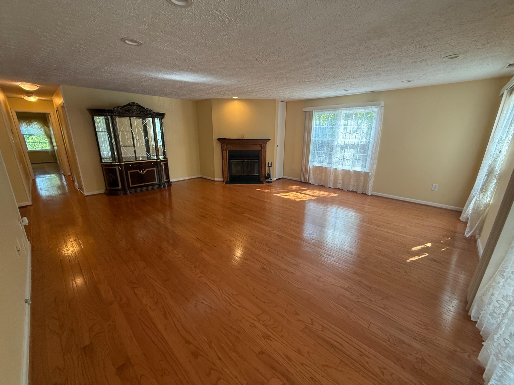 THE FALLS - Residential Lease