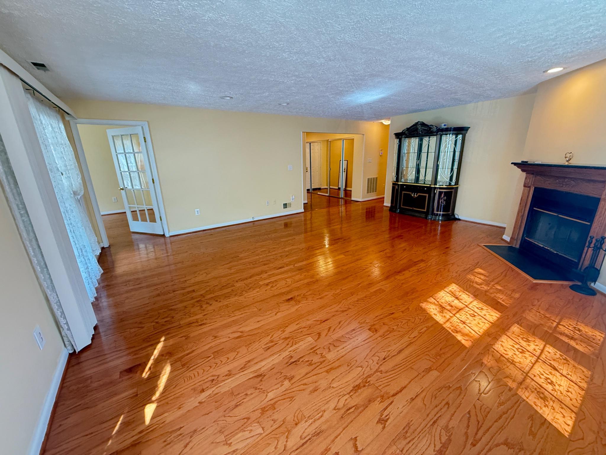 THE FALLS - Residential Lease