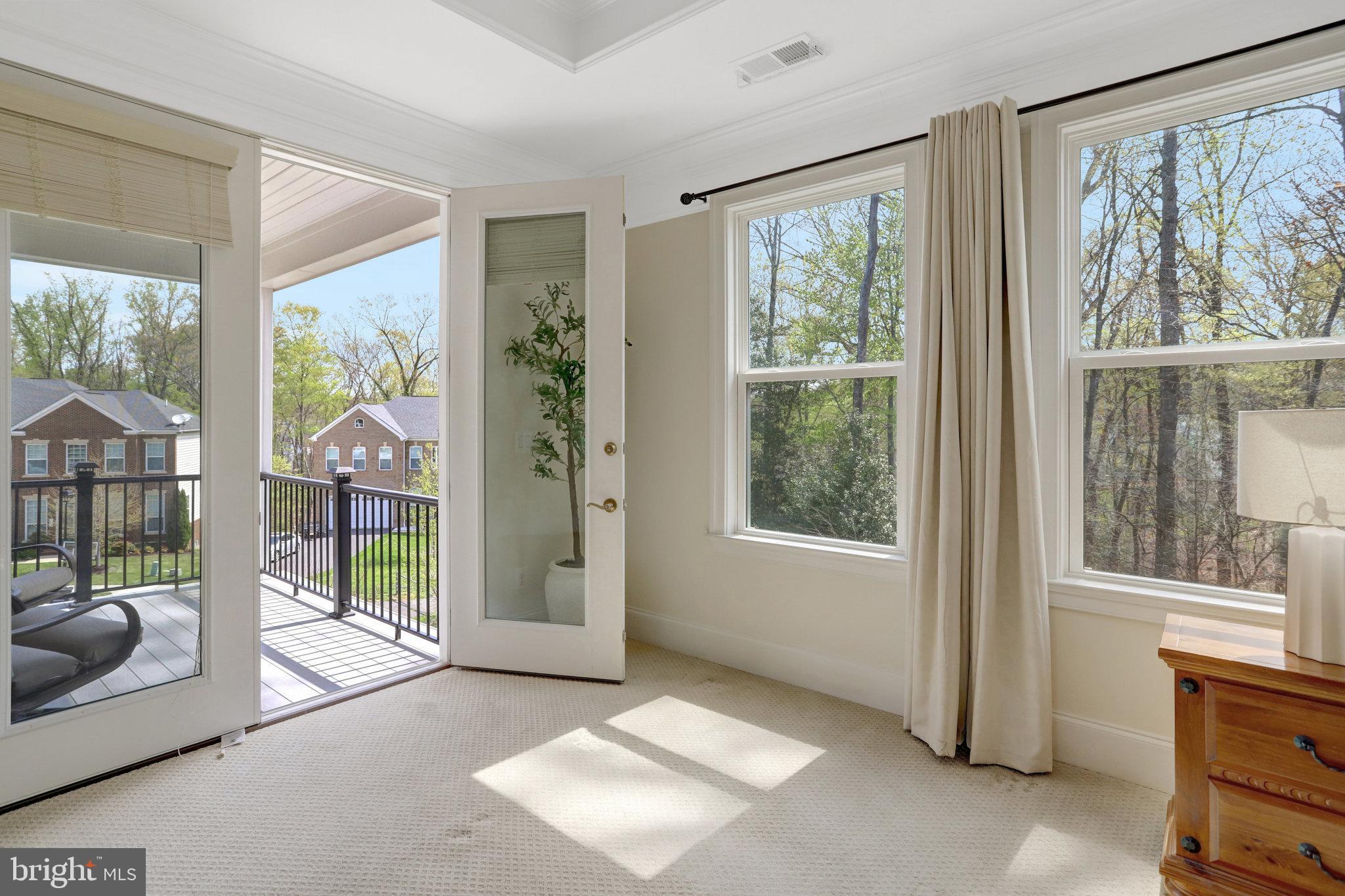 PARK POINTE - Residential