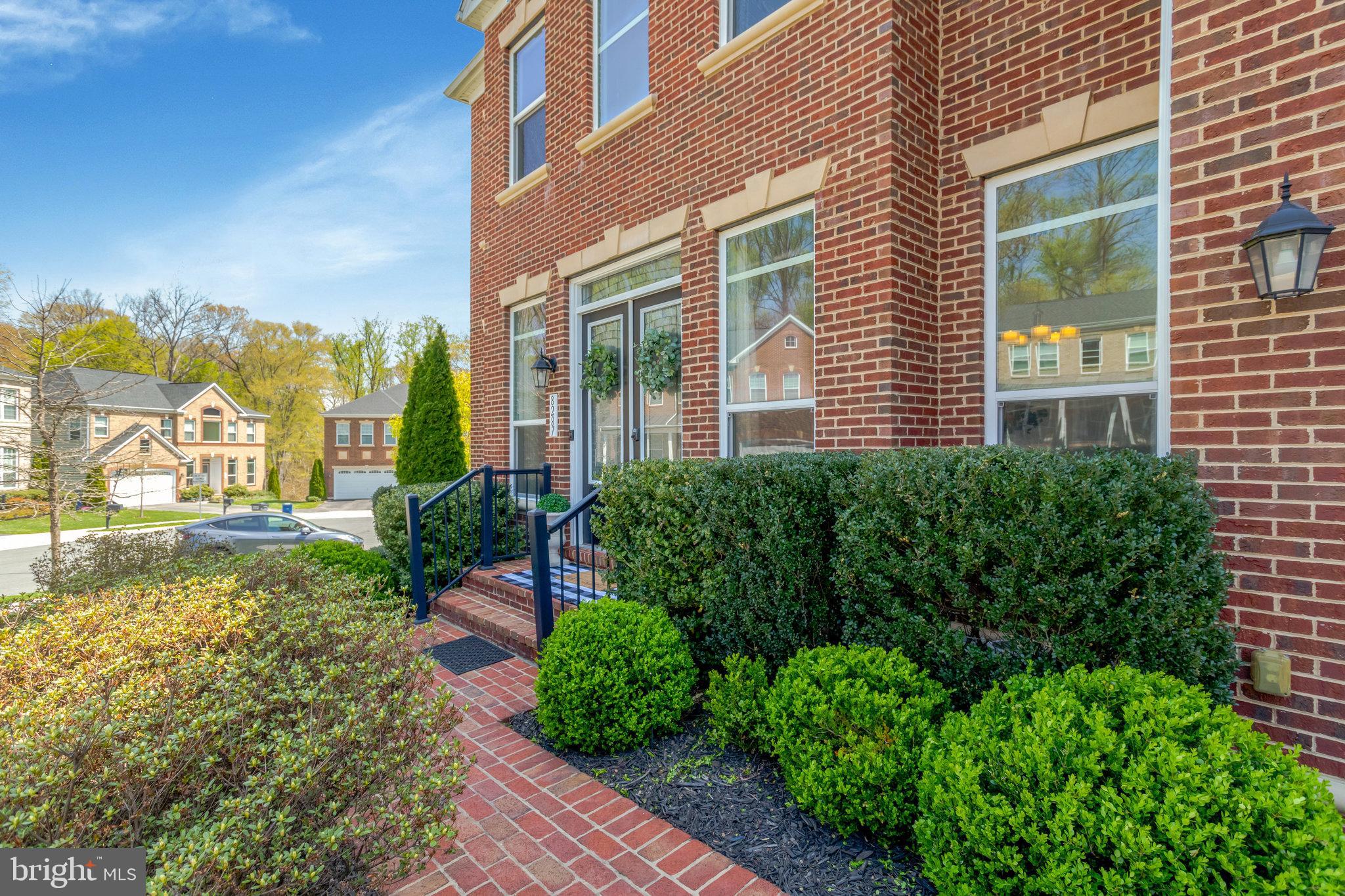 PARK POINTE - Residential
