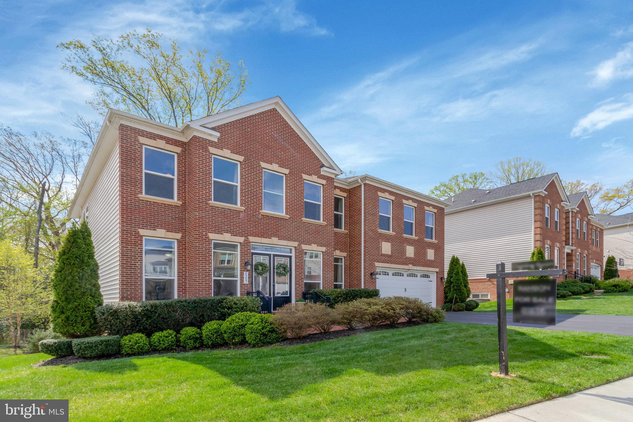 PARK POINTE - Residential