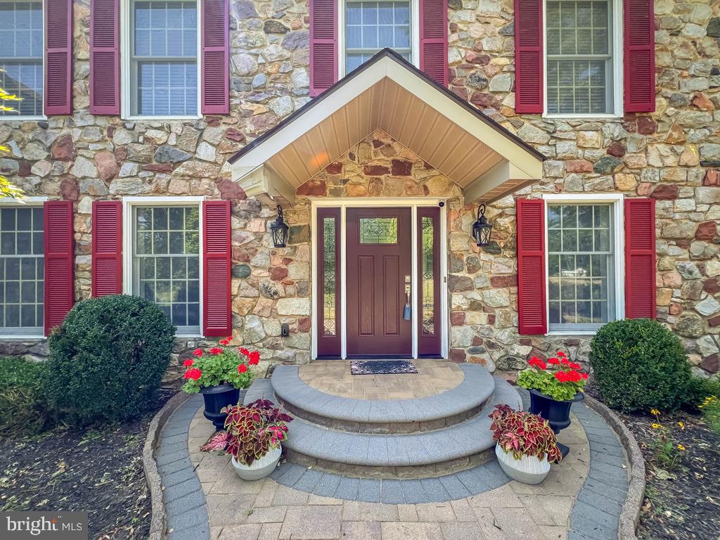 NORWALK - Residential