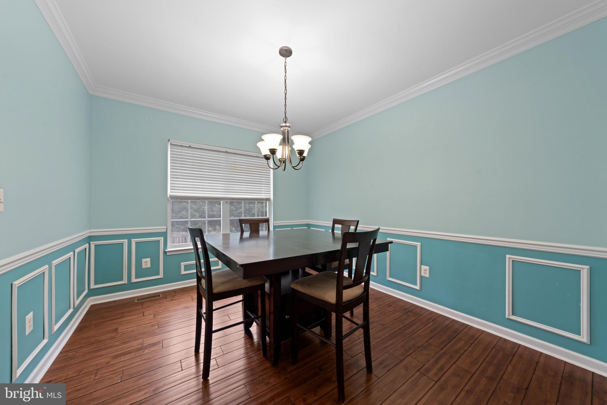 BROAD RUN OAKS - Residential