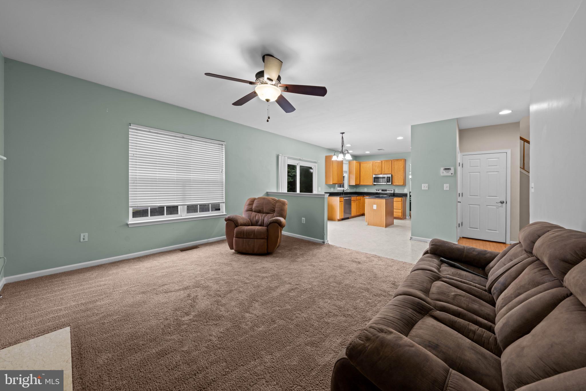 BROAD RUN OAKS - Residential