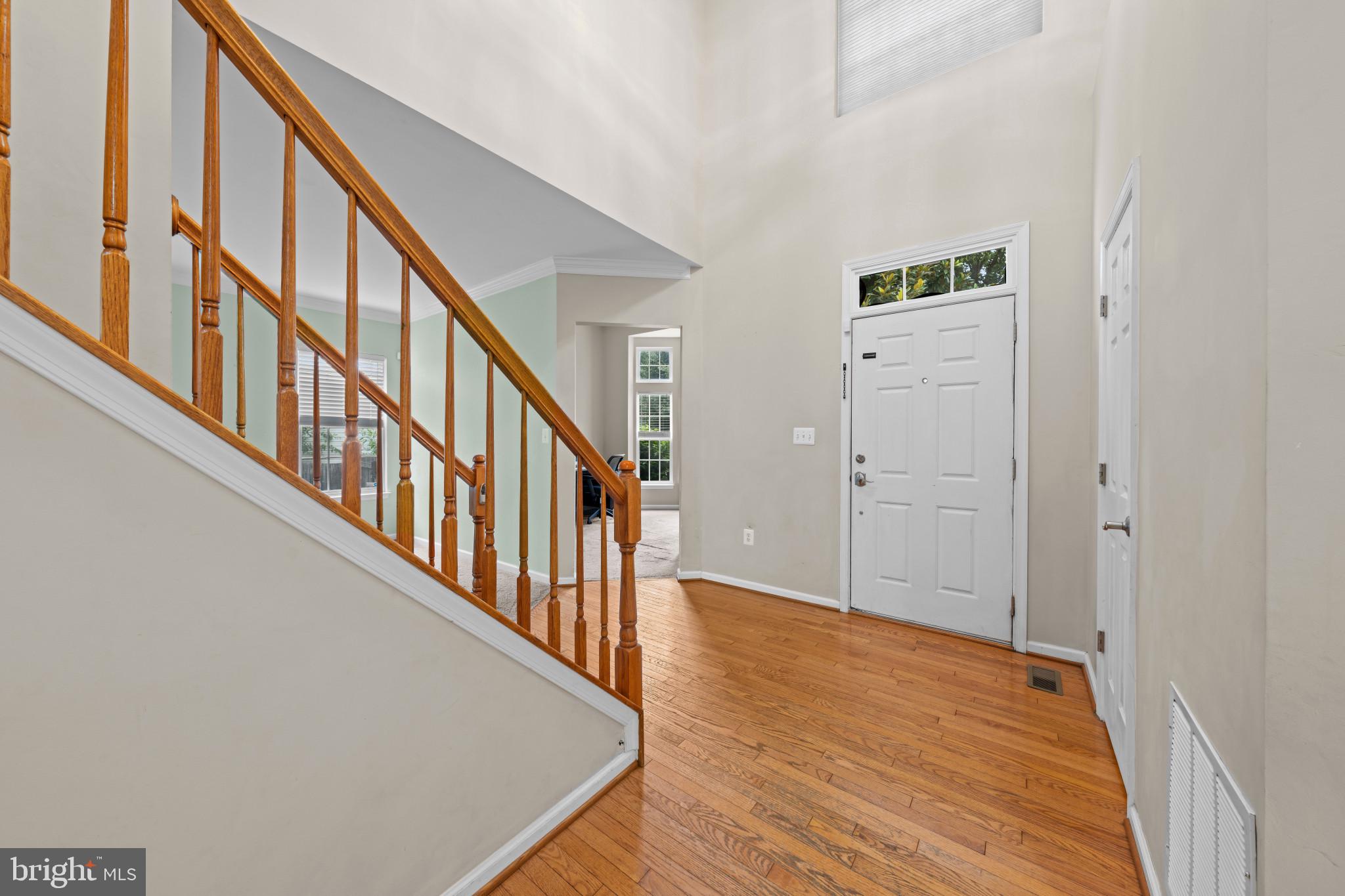 BROAD RUN OAKS - Residential