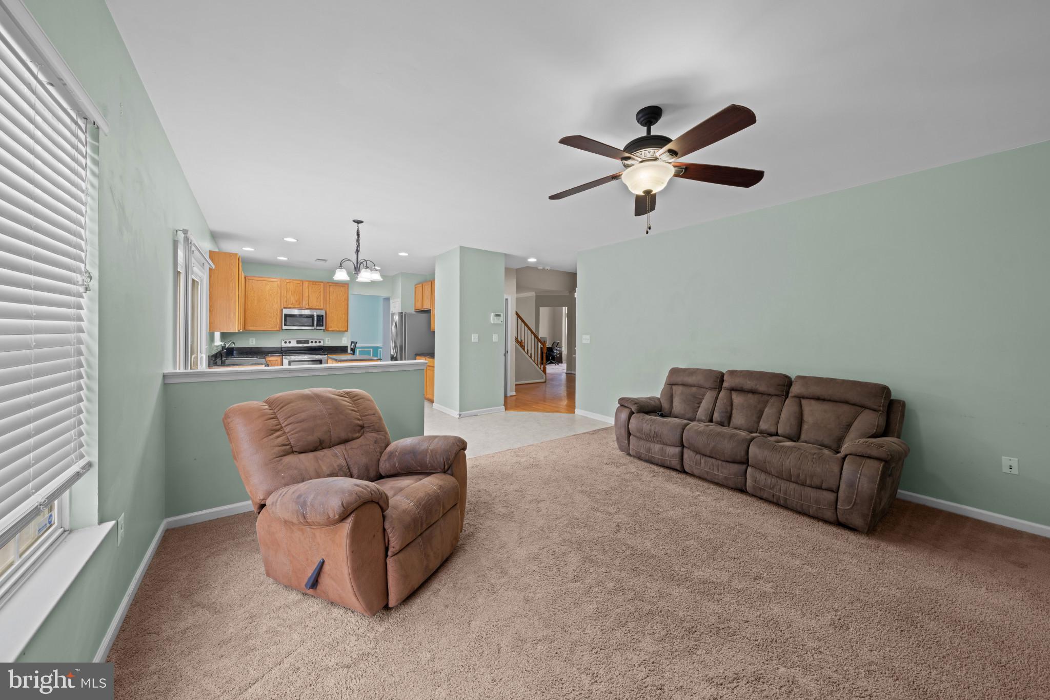BROAD RUN OAKS - Residential