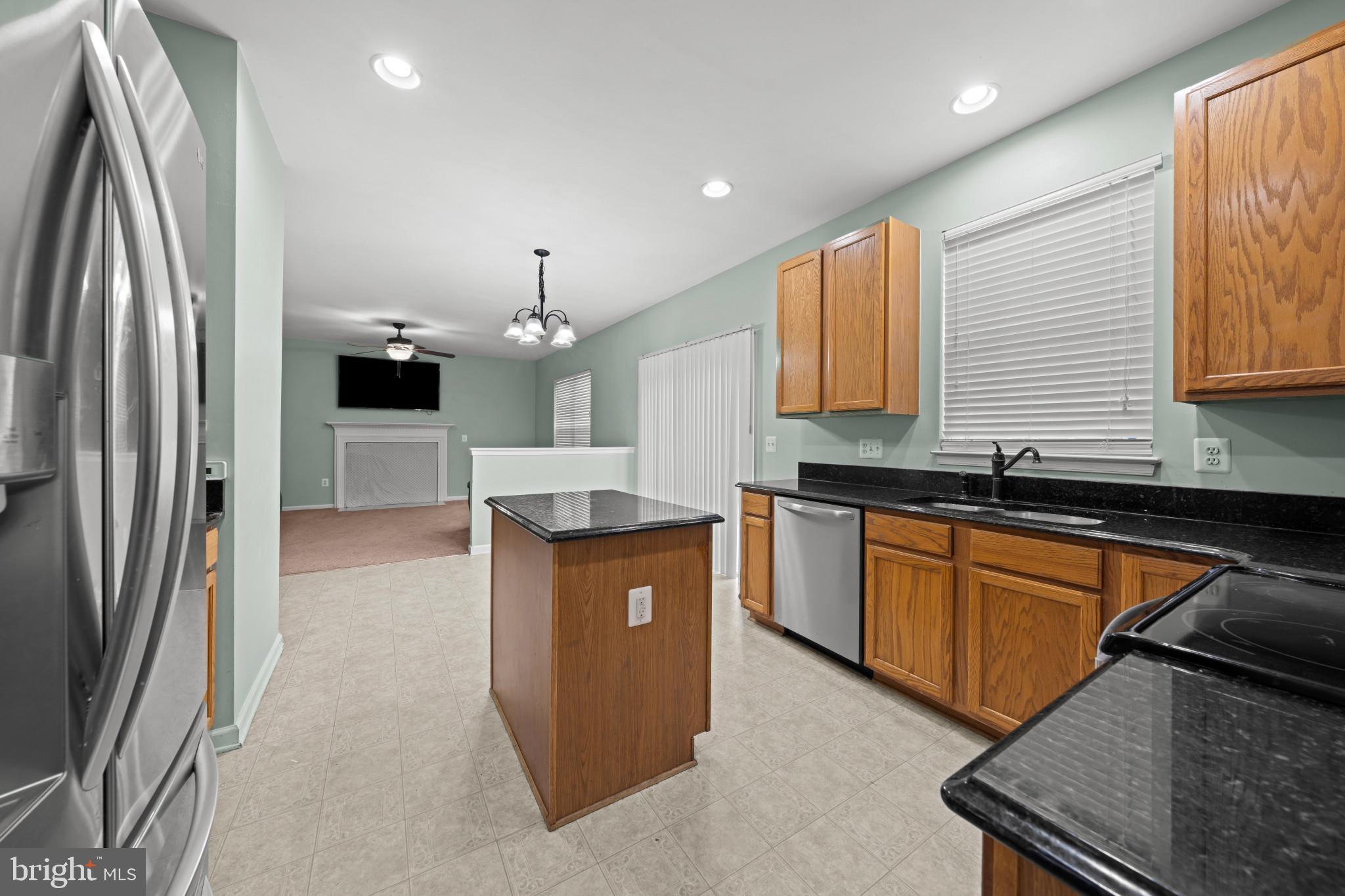 BROAD RUN OAKS - Residential
