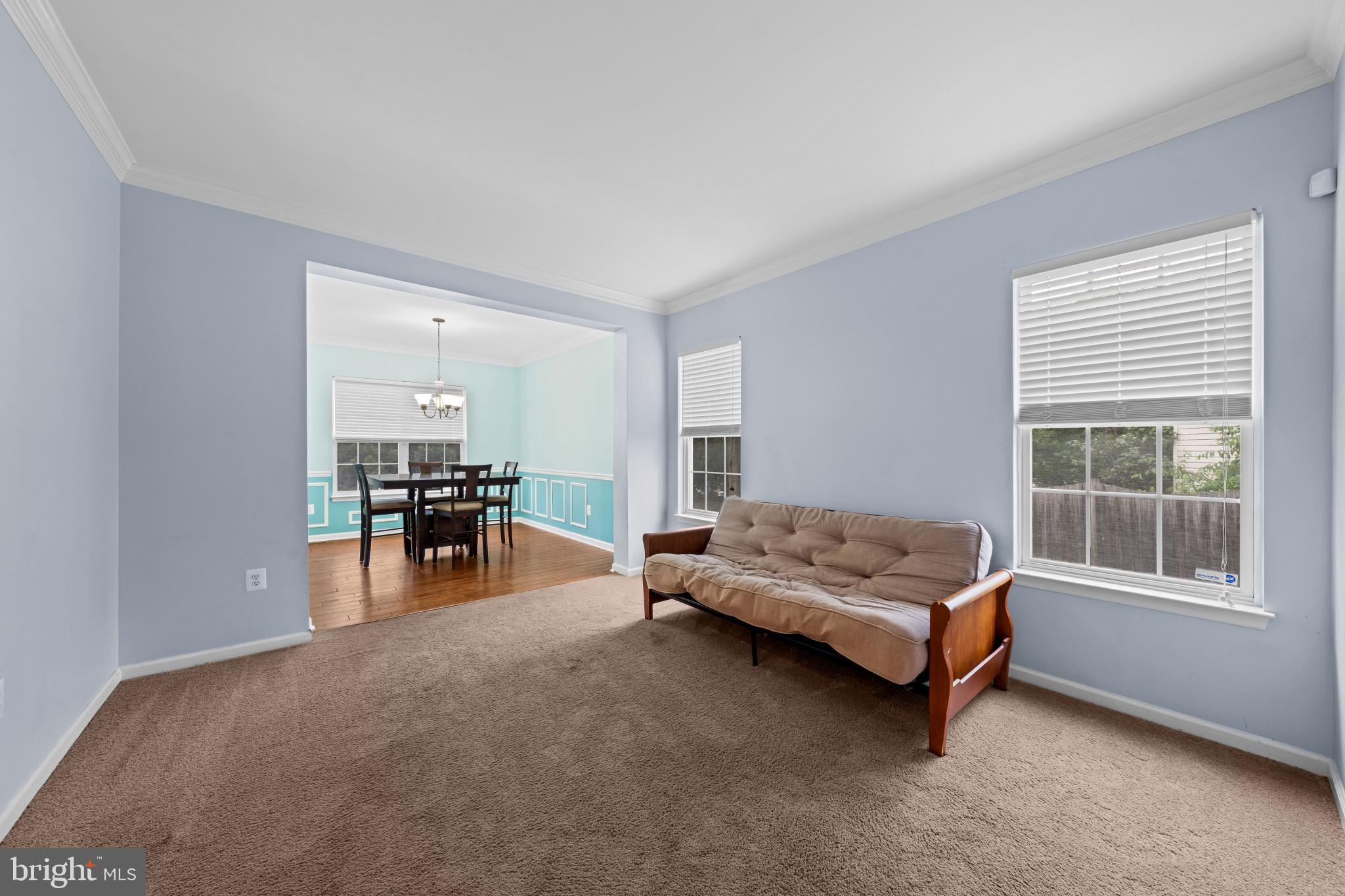 BROAD RUN OAKS - Residential