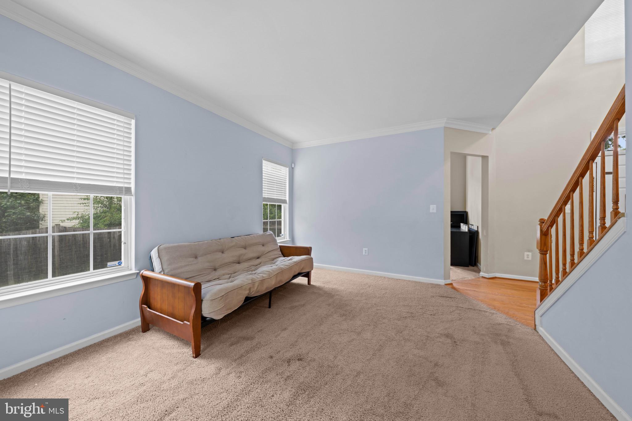 BROAD RUN OAKS - Residential
