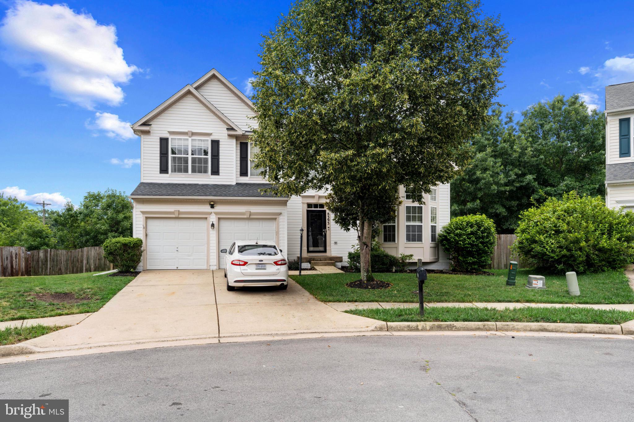 Due to high interest, this home is coming on the maret early.  Fantastic cul-de-sac location in the desirable Broad Run Oaks community! This home offers a wonderful opportunity to make it your own. With plenty of potential, and a sought-after setting, it's the perfect chance to add your personal style and create the home you've been dreaming of. Don't miss this exceptional opportunity!