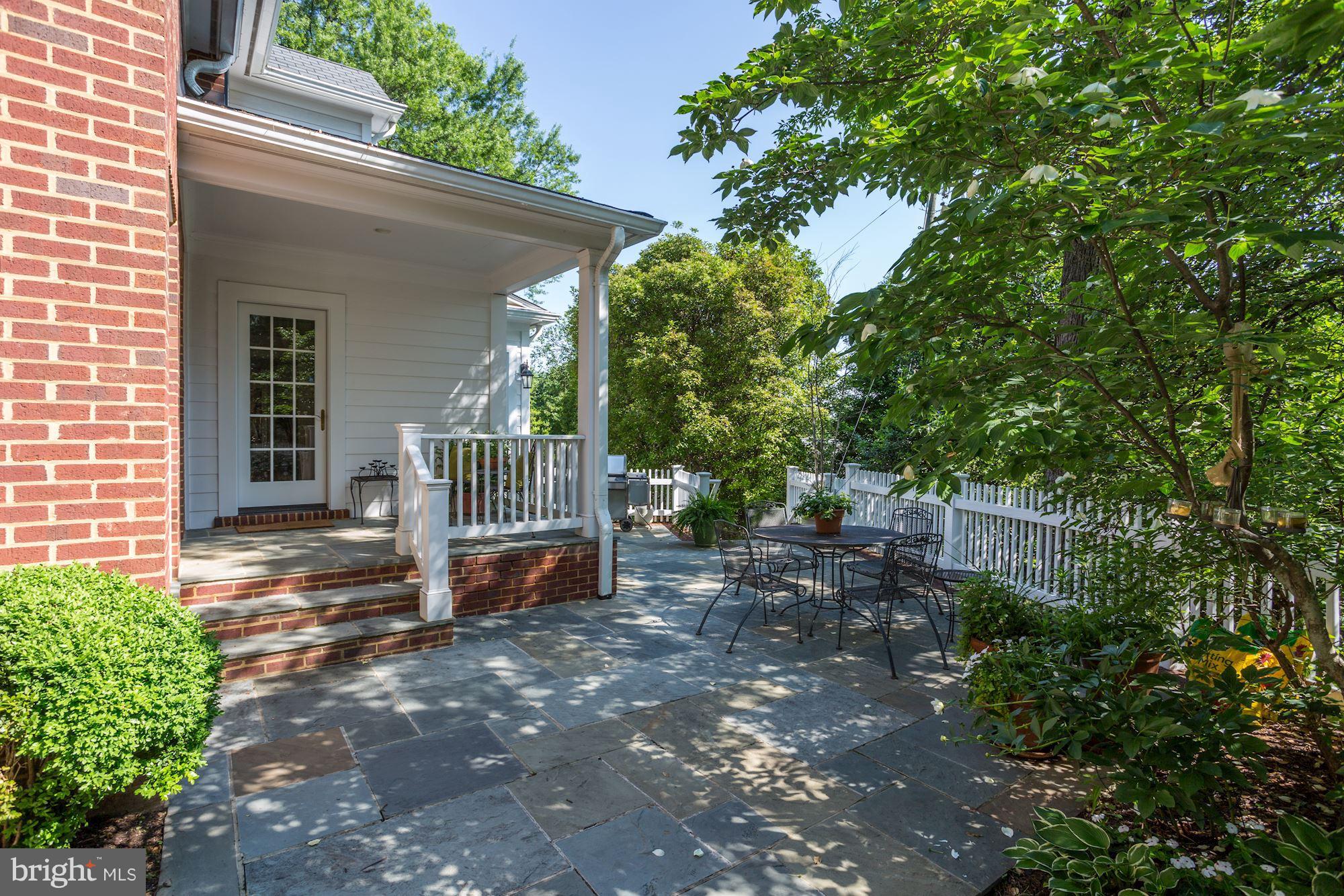 ROSEMONT - Residential