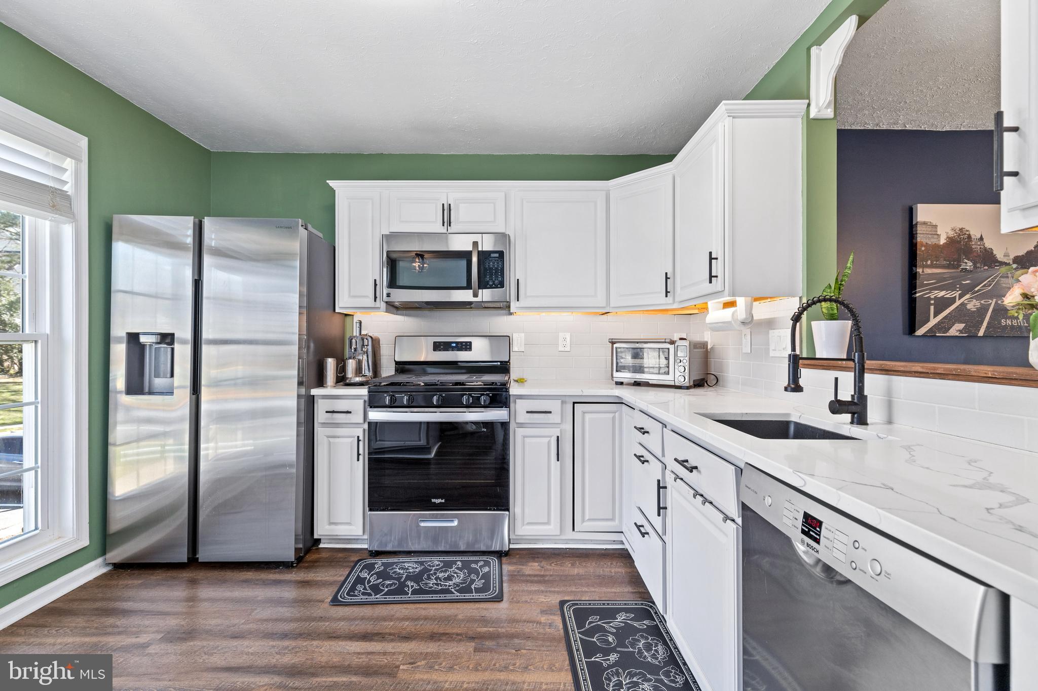 SHADOWBROOK - Residential