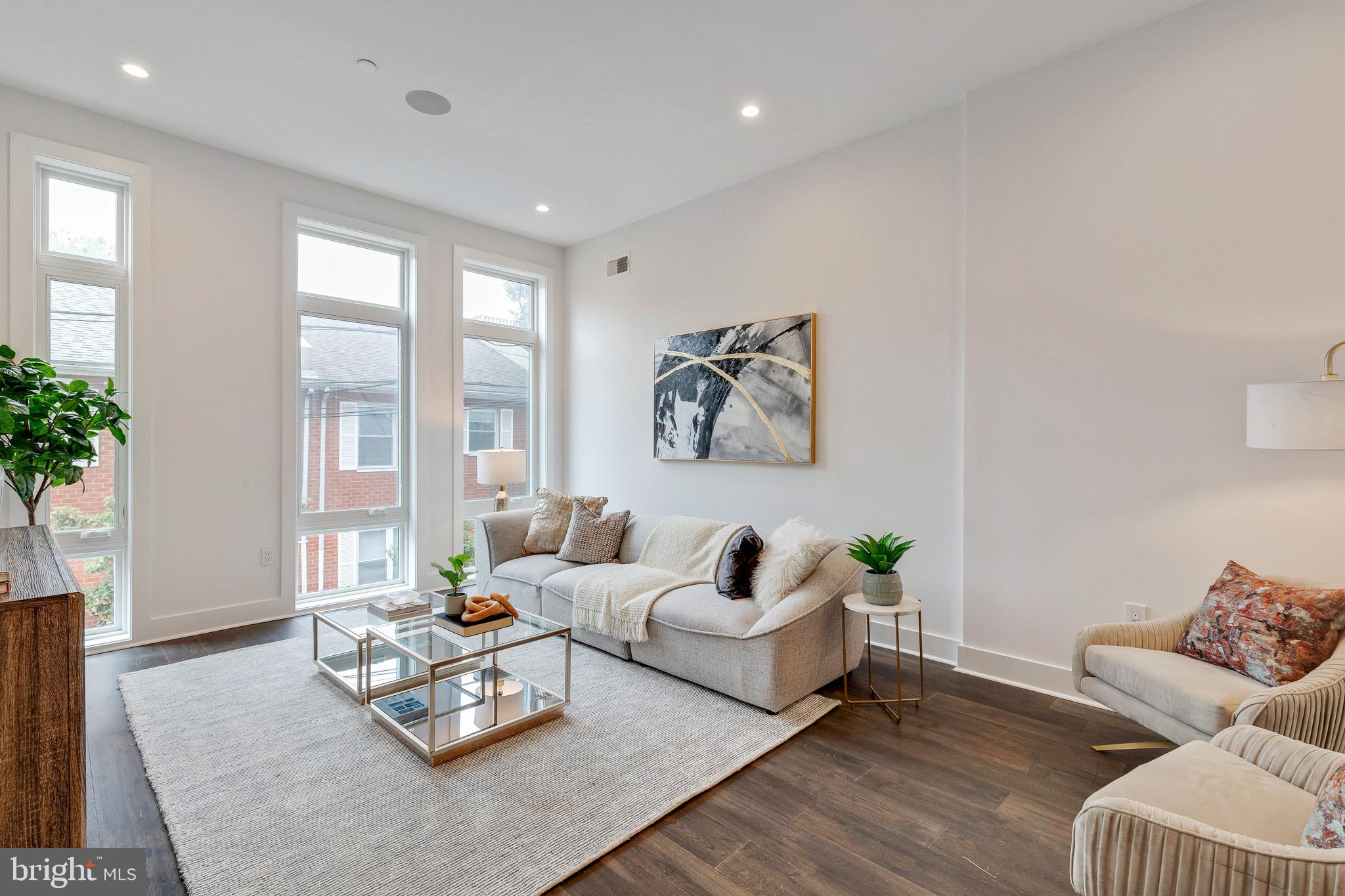 BELLA VISTA - Residential