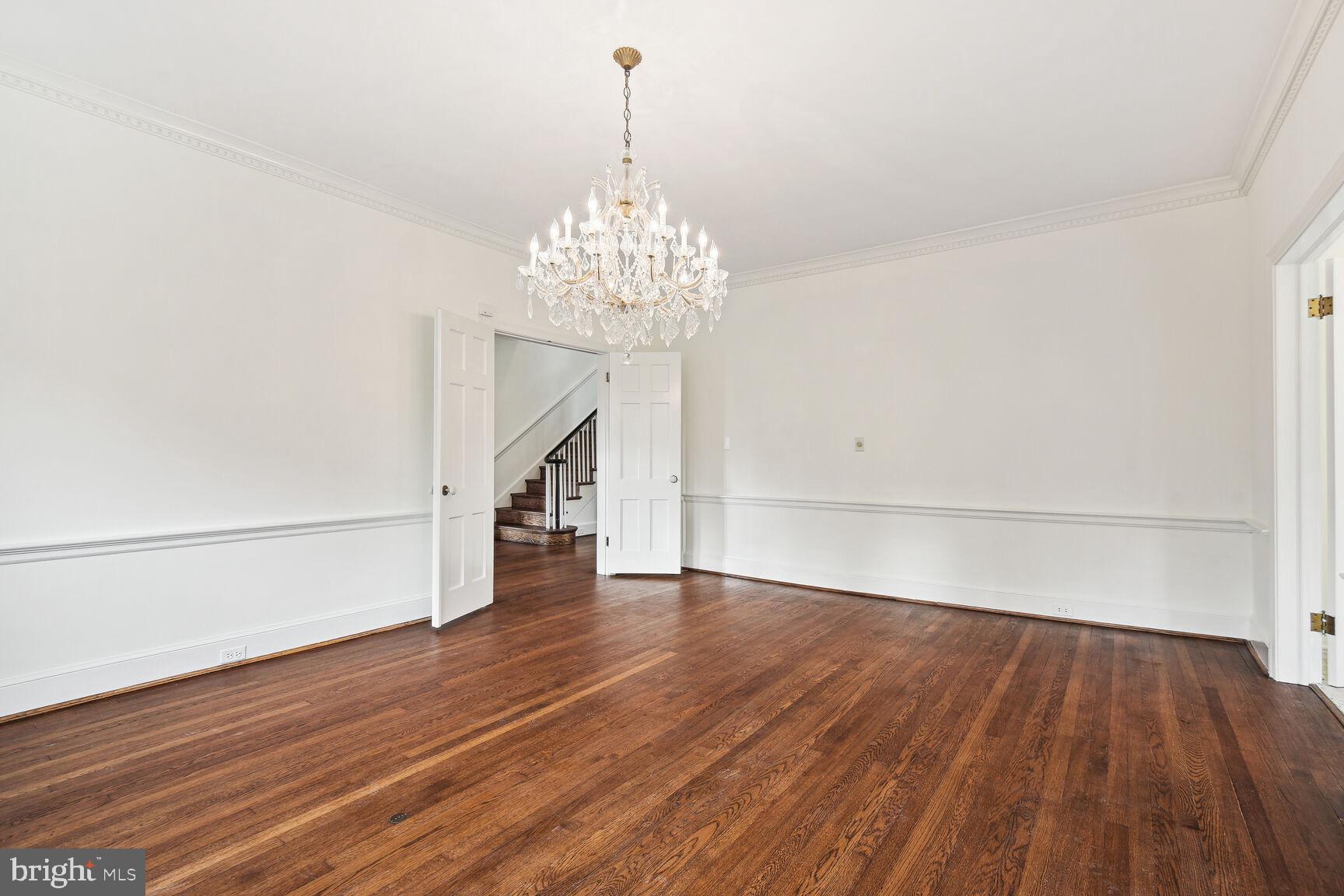 SPRING VALLEY - Residential