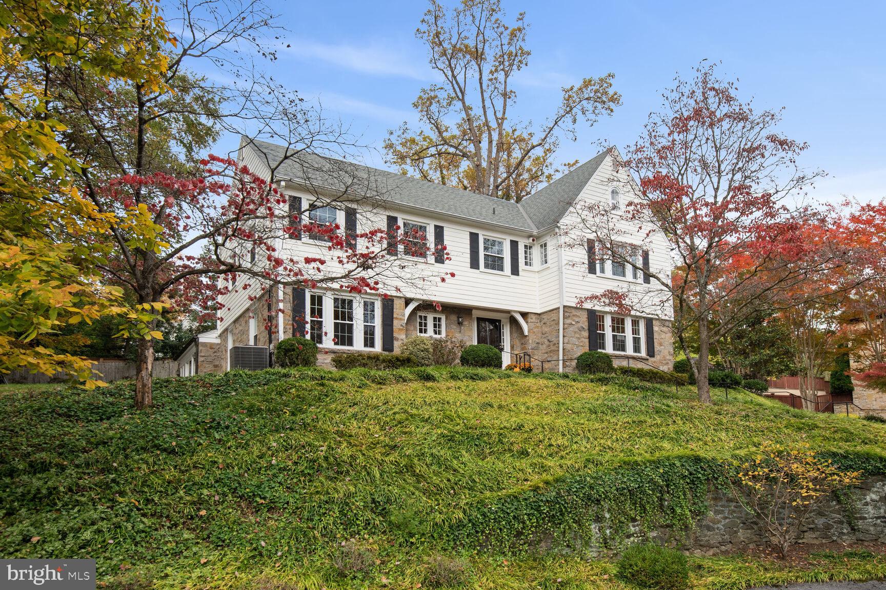 SPRING VALLEY - Residential