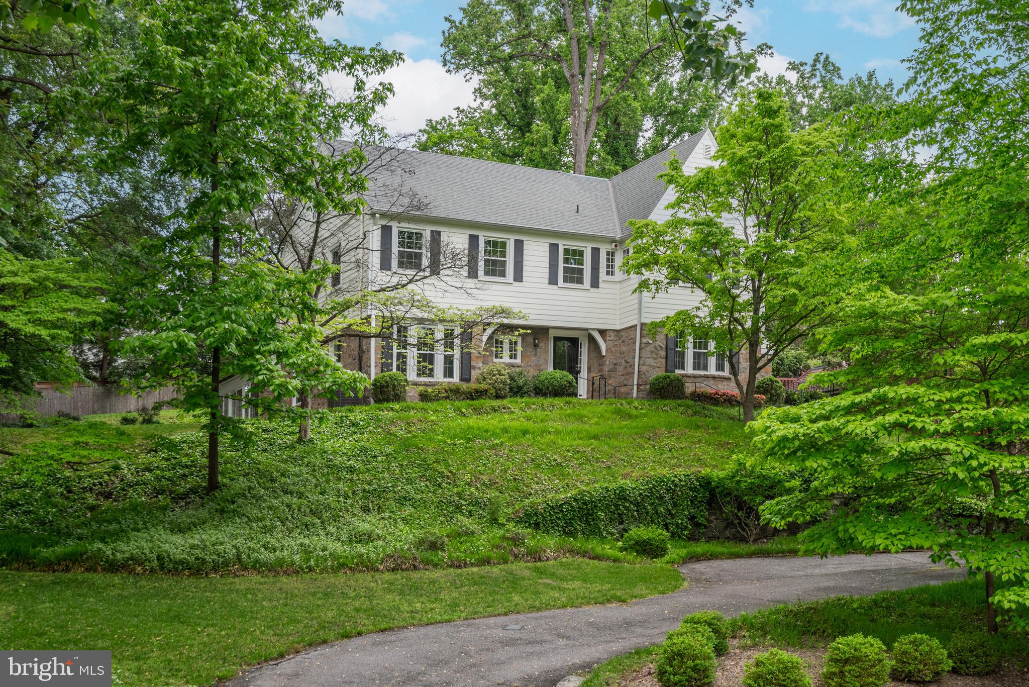 SPRING VALLEY - Residential
