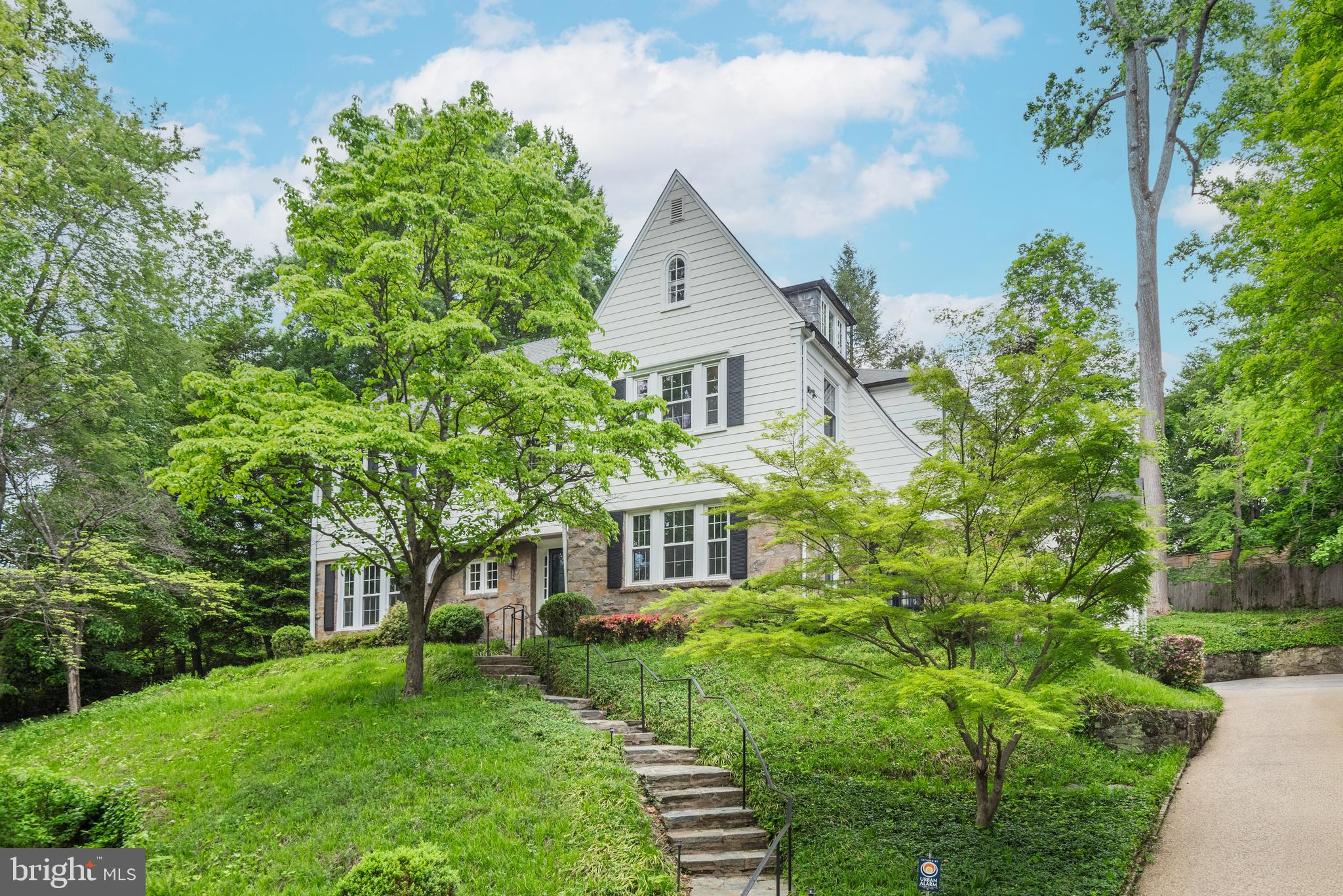 SPRING VALLEY - Residential