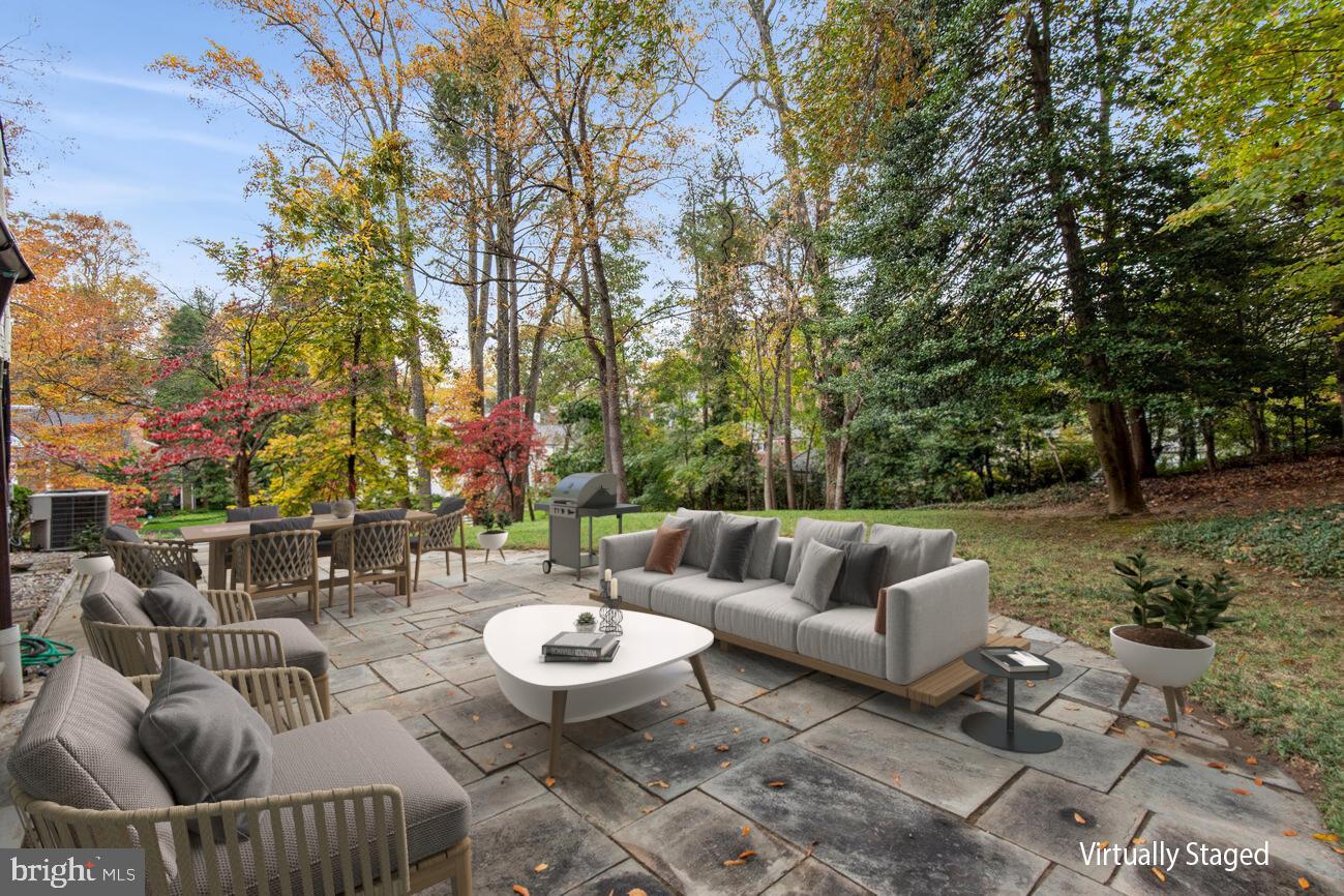 SPRING VALLEY - Residential