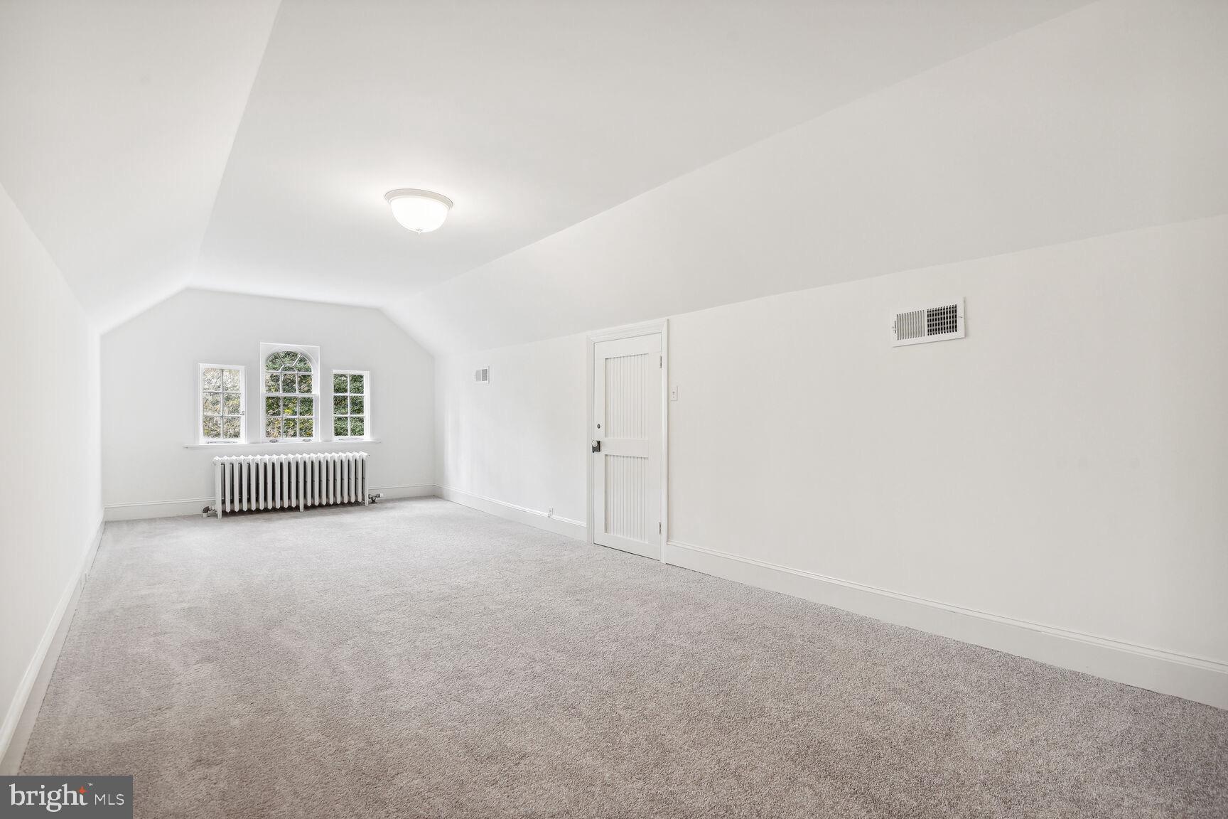 SPRING VALLEY - Residential