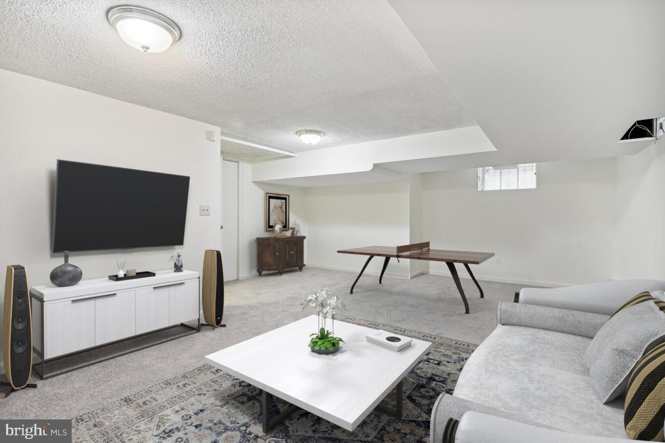 SPRING VALLEY - Residential