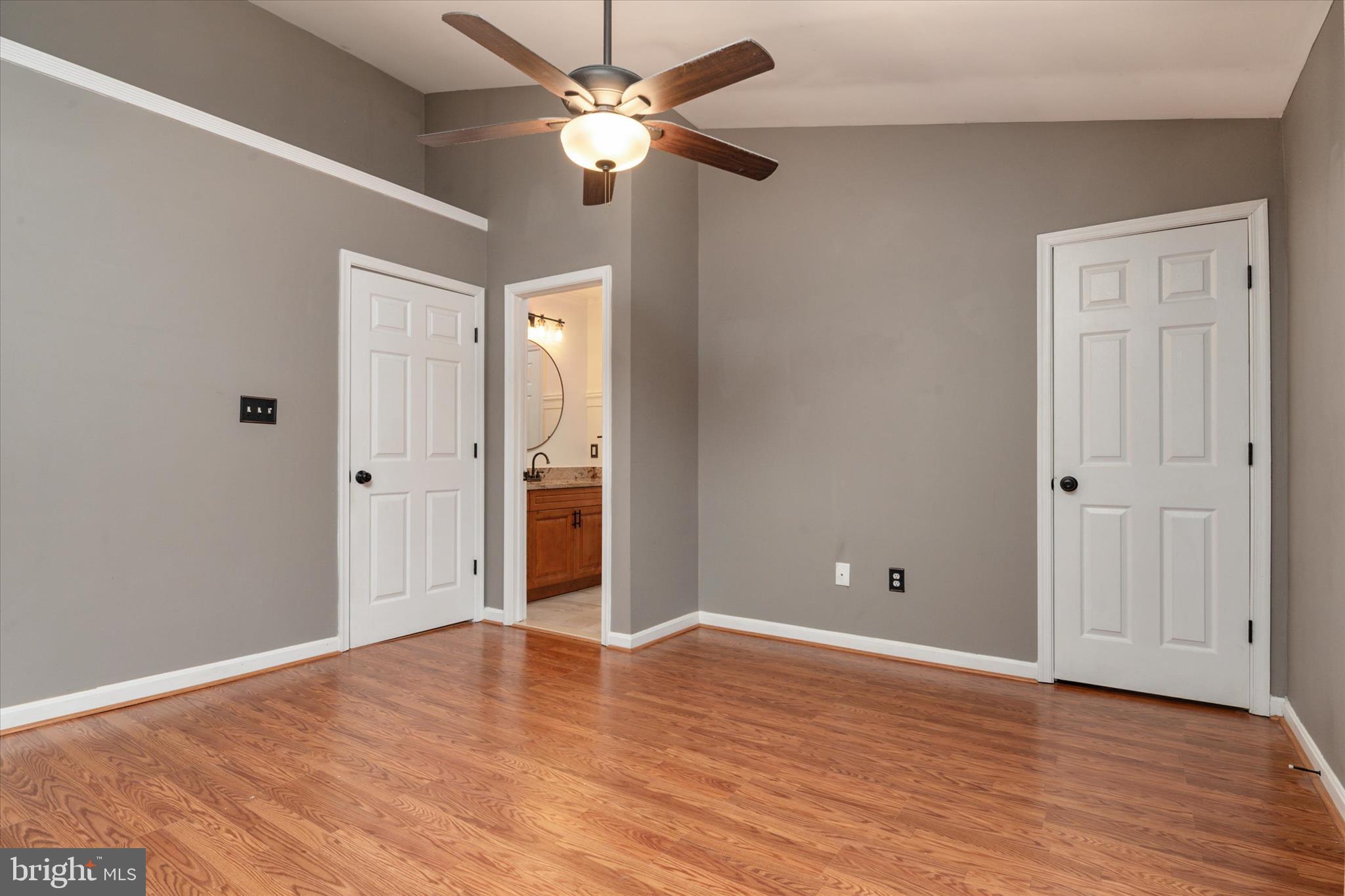 THE VILLAGES OF LYONSFIELD RUN - Residential