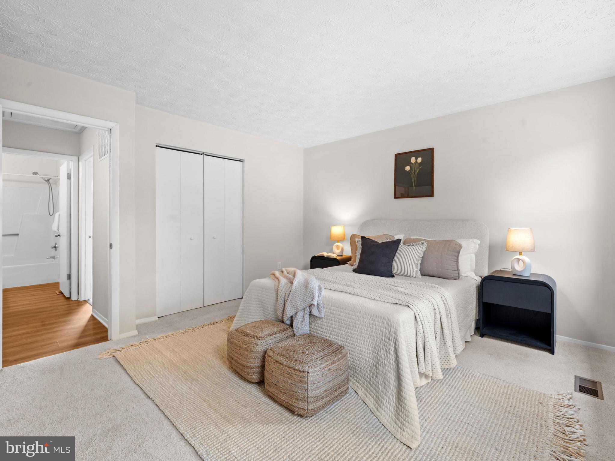 HARBOUR OAKS - Residential