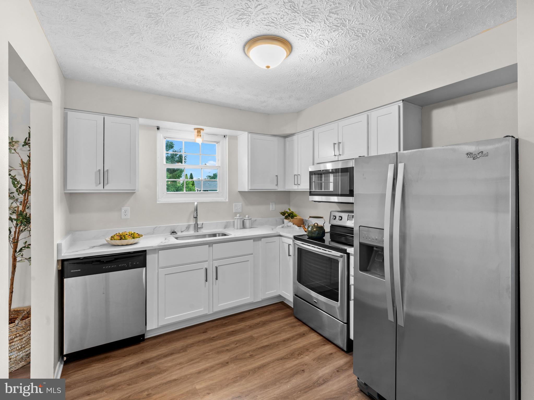HARBOUR OAKS - Residential