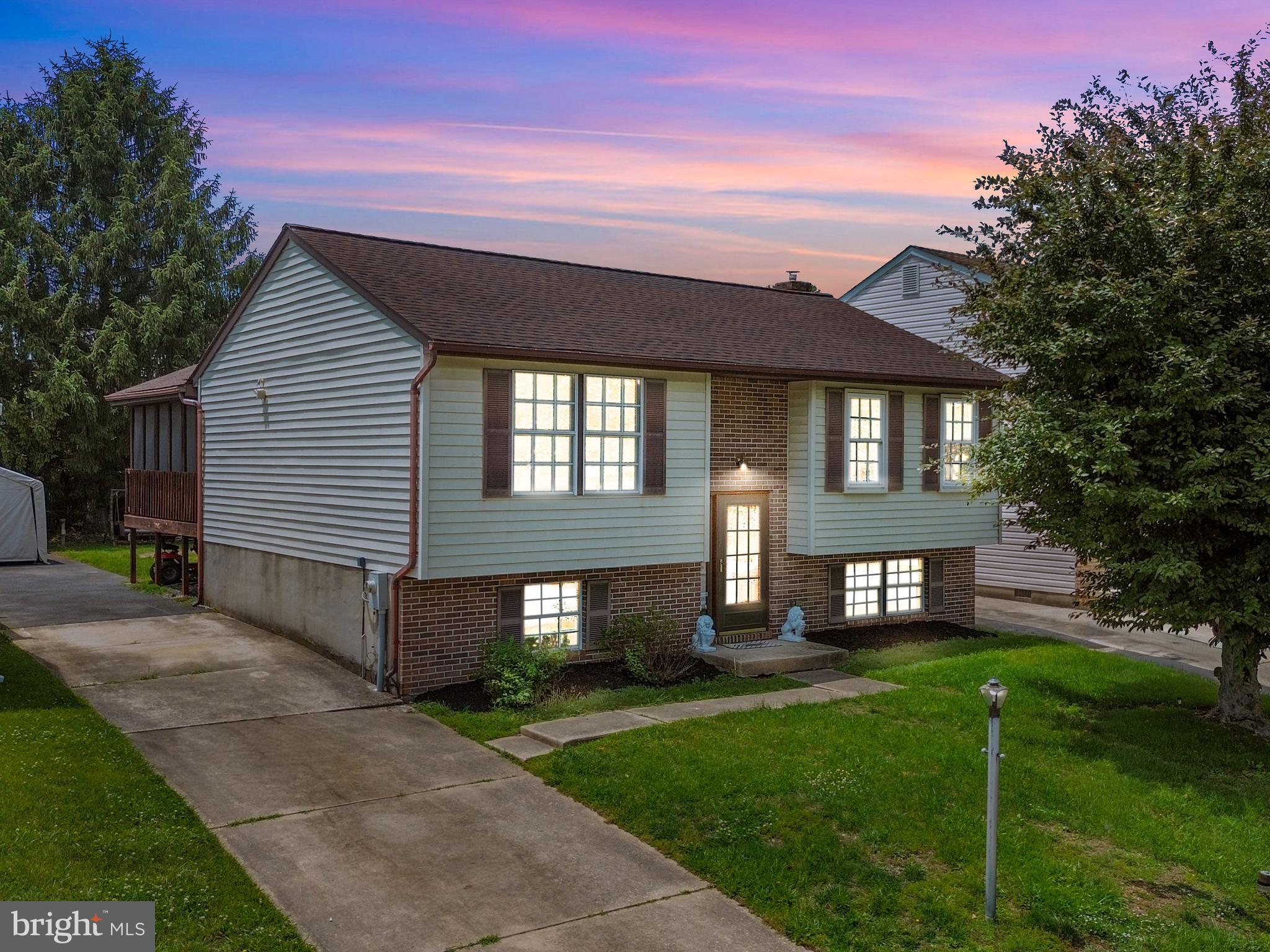 HARBOUR OAKS - Residential