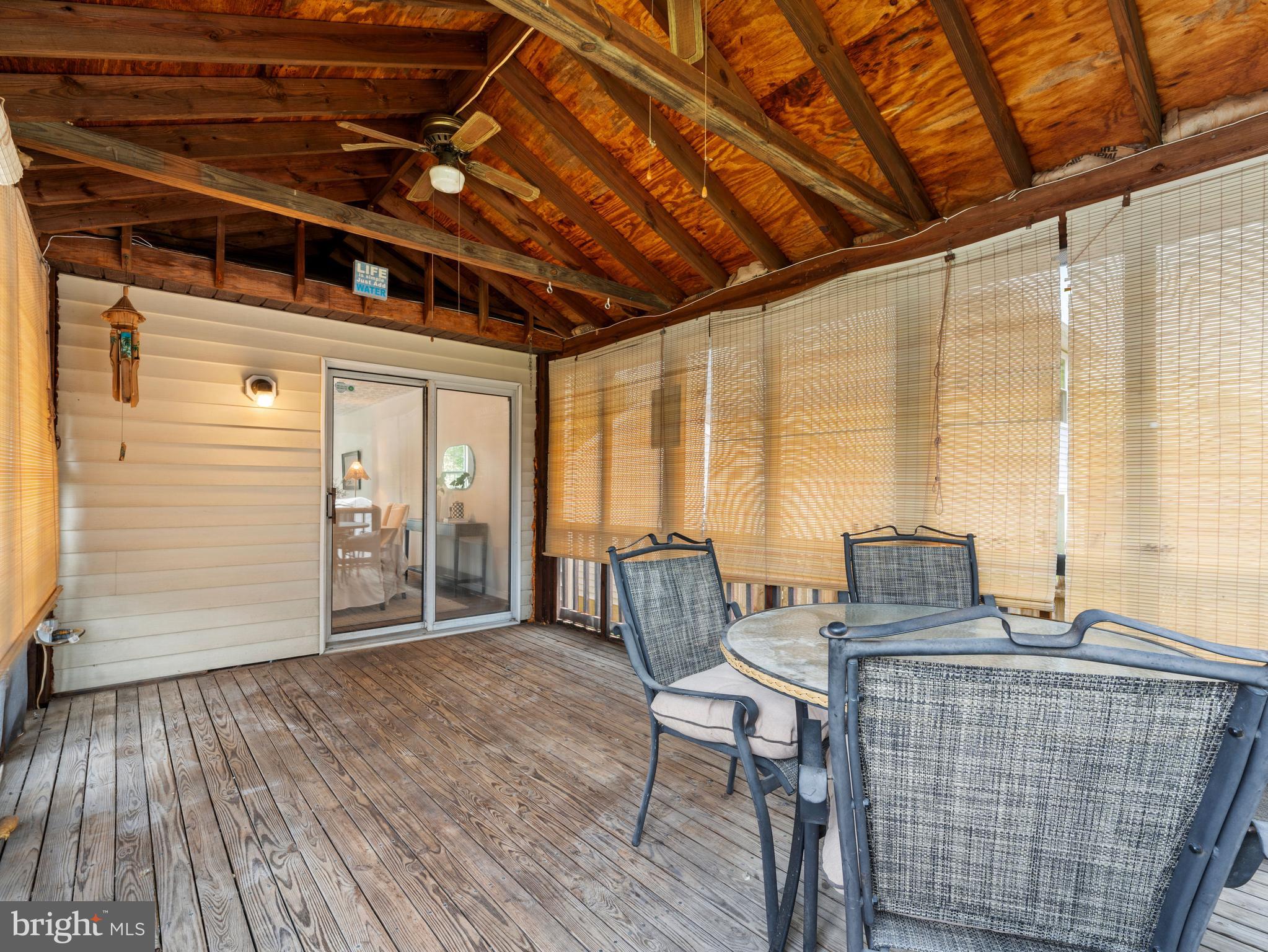 HARBOUR OAKS - Residential