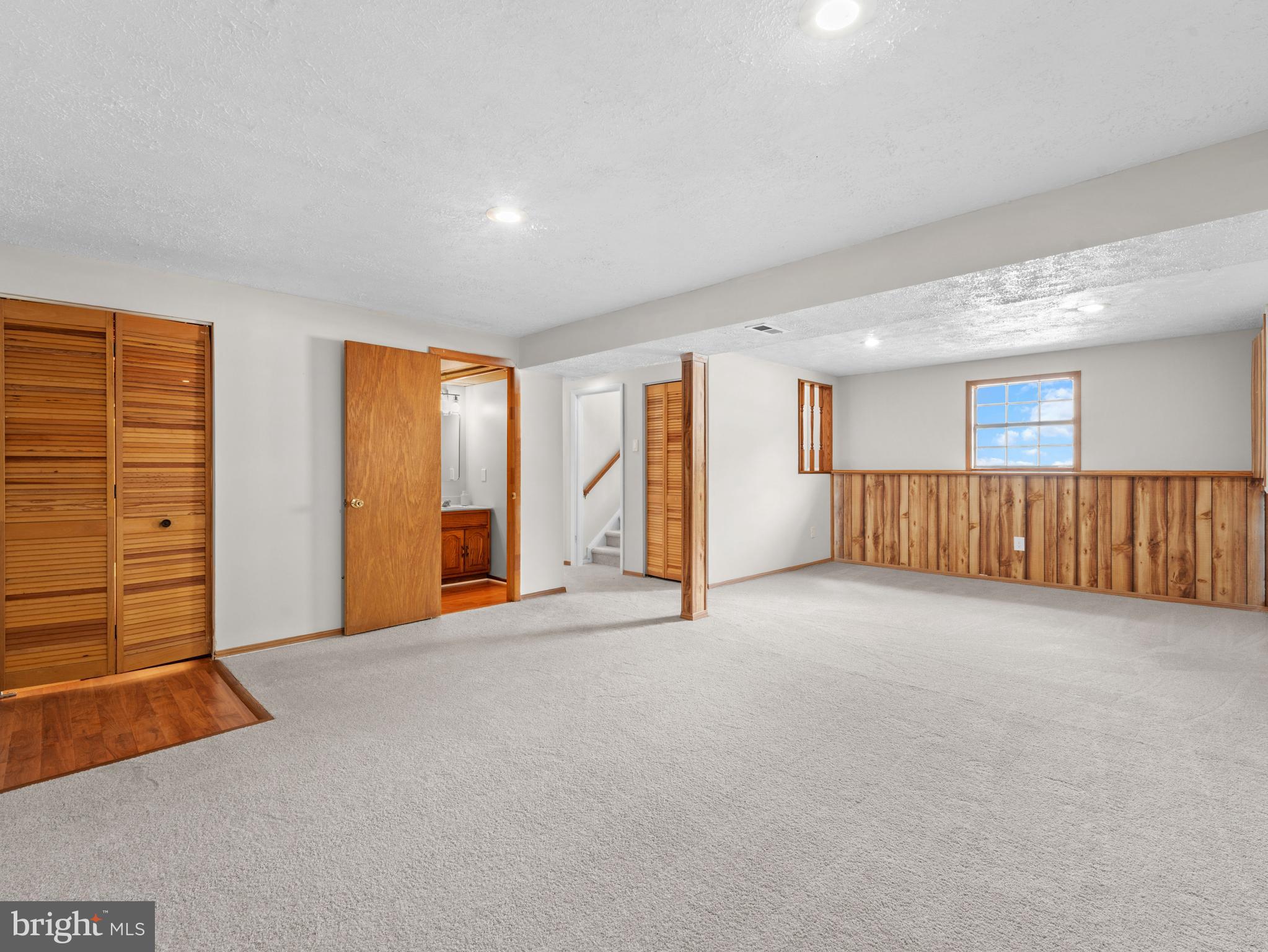 HARBOUR OAKS - Residential