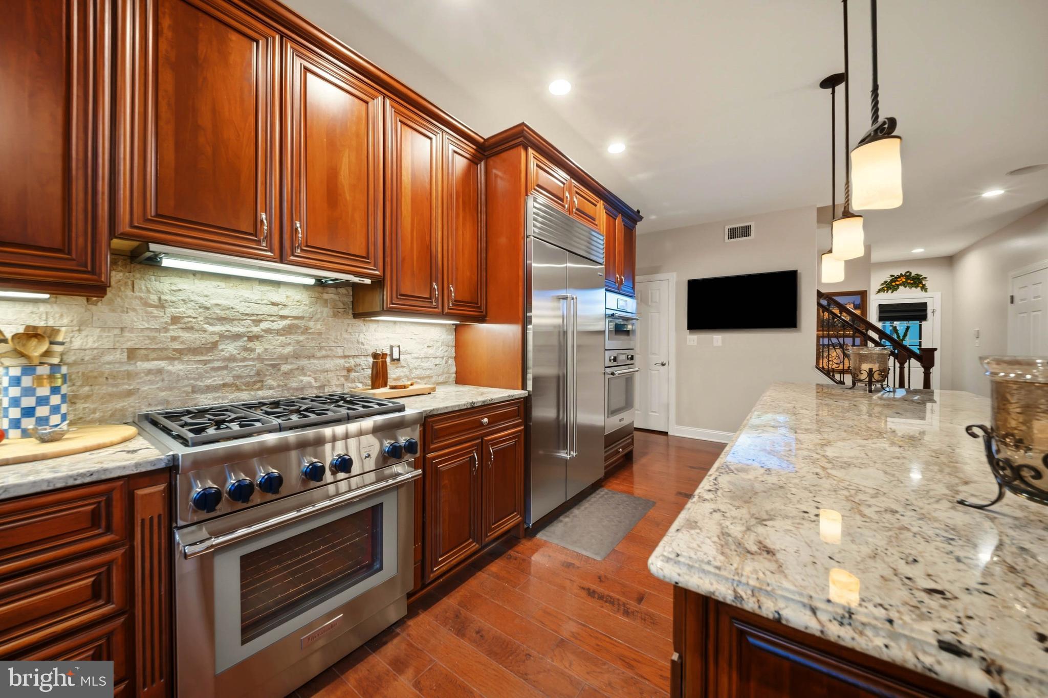 HUNT VALLEY CHASE - Residential