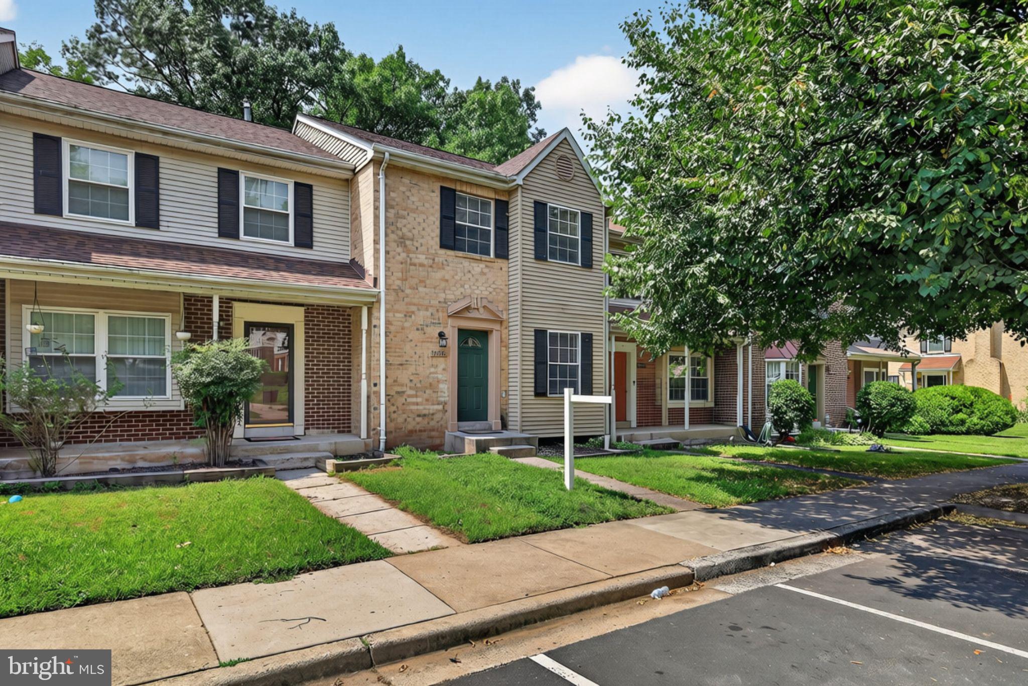 OLDE SENECA WOODS - Residential
