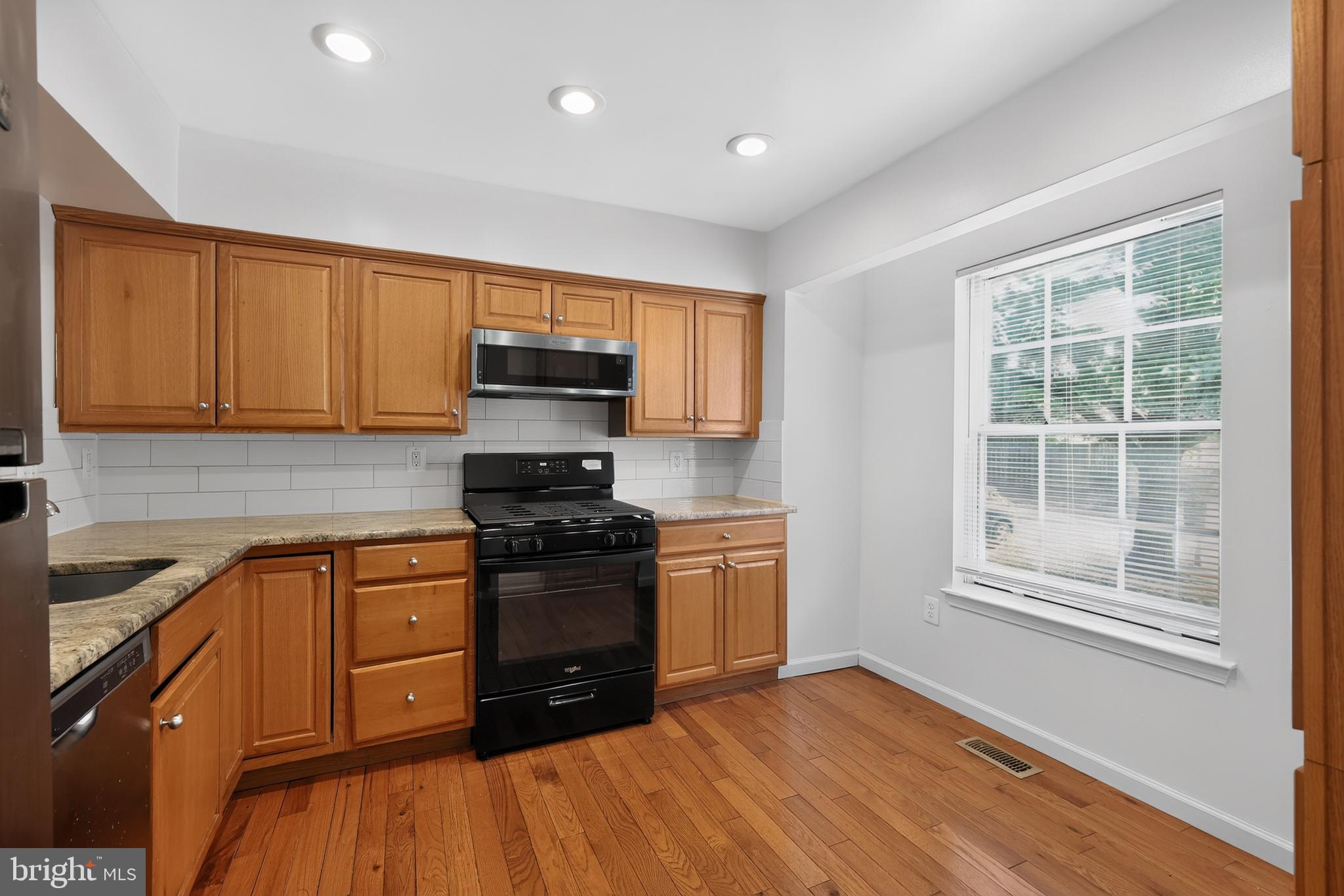 OLDE SENECA WOODS - Residential