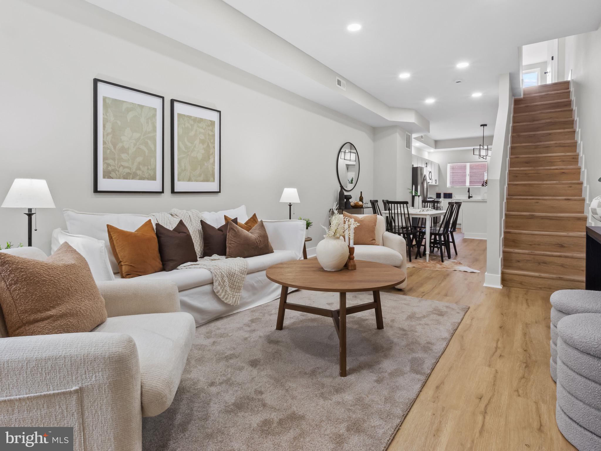 HIGHLANDTOWN - Residential