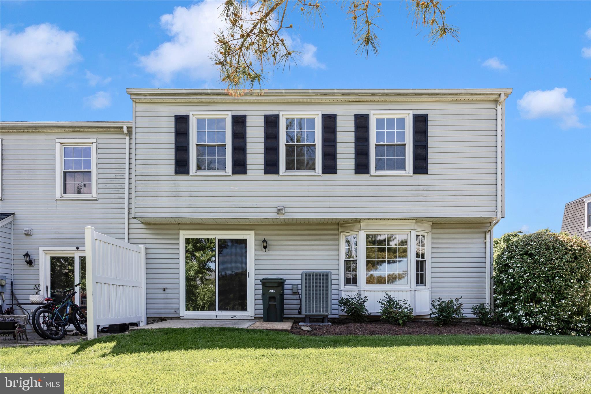 MOUNTAIN VIEW - Residential