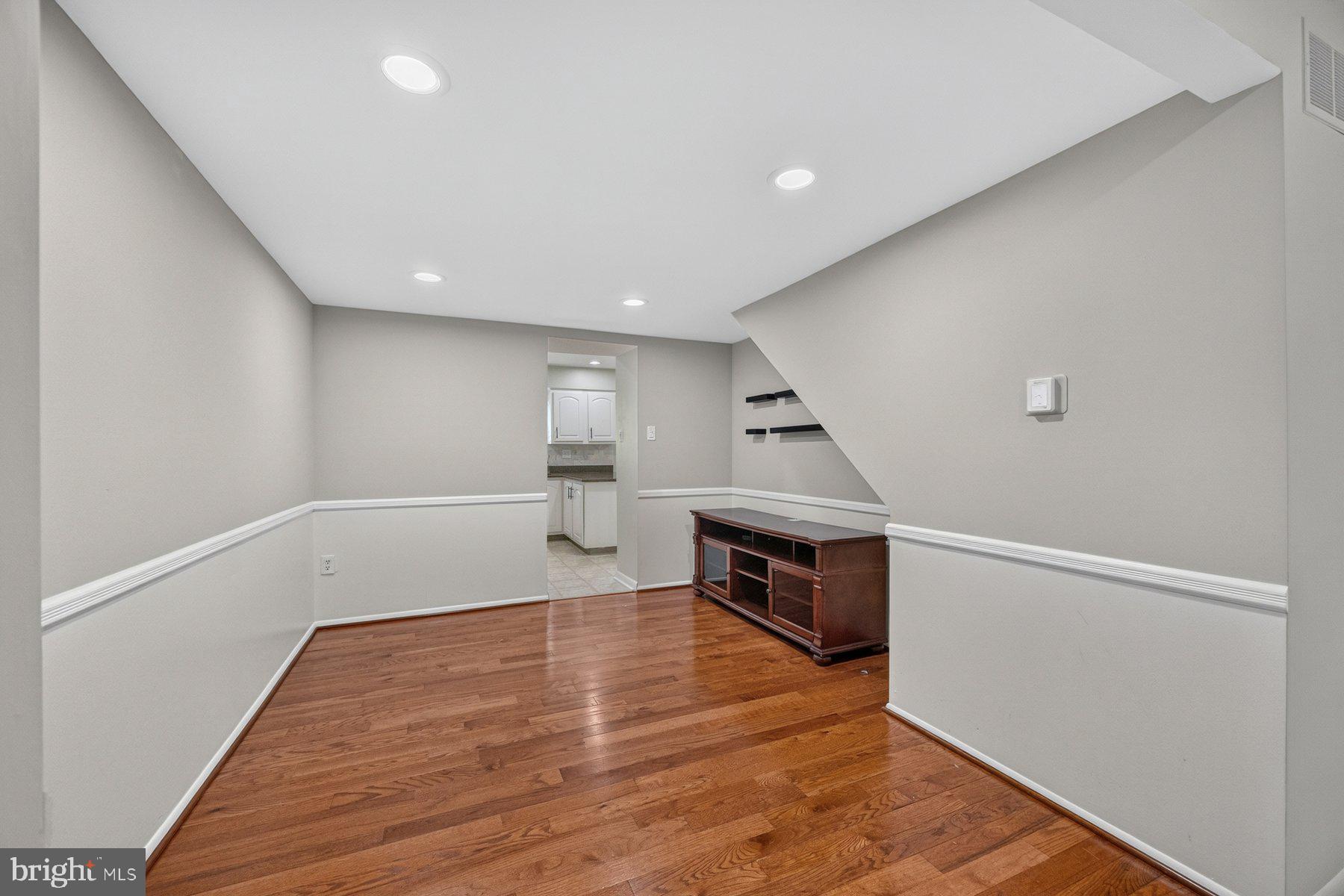 HICKORY RIDGE - Residential