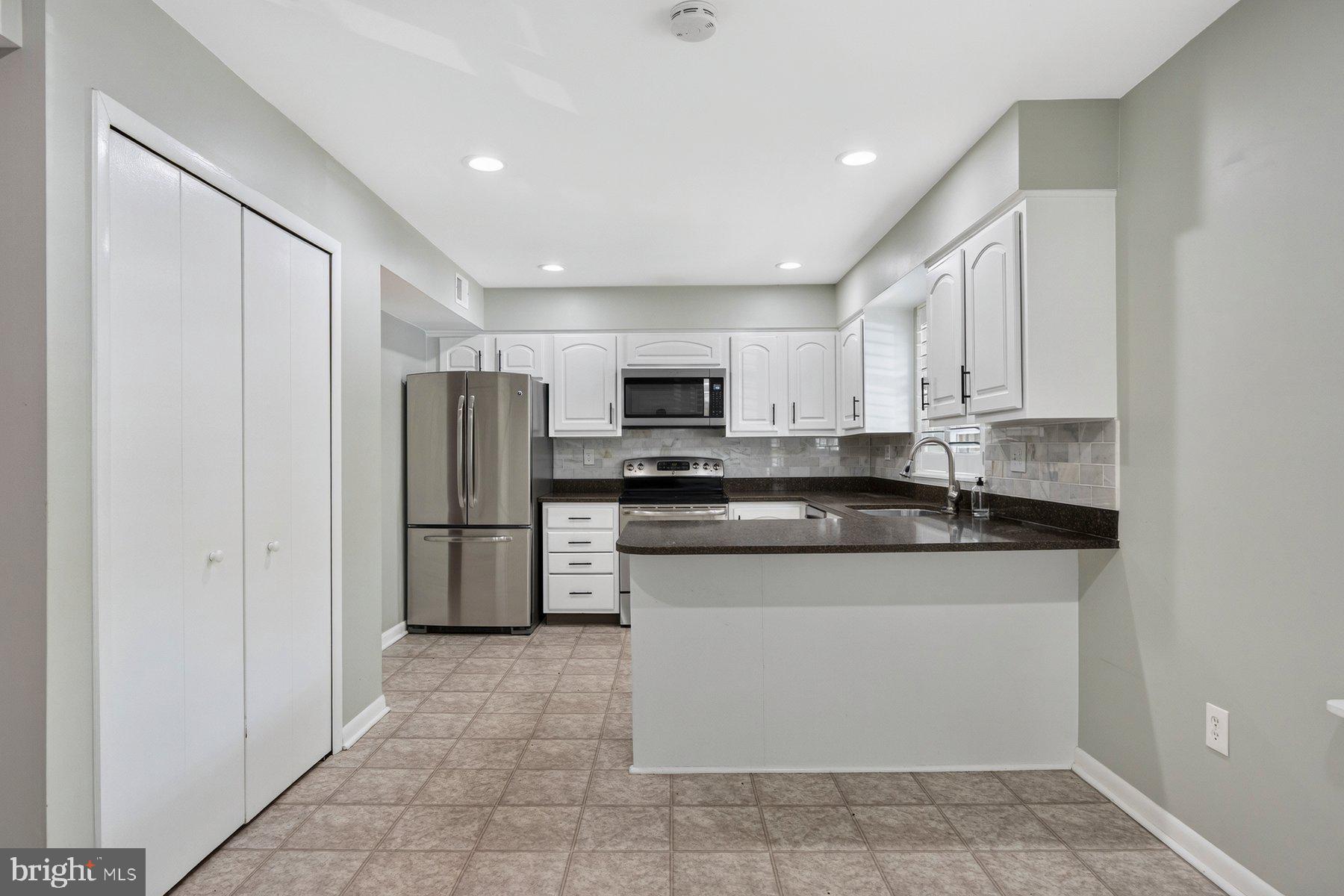 HICKORY RIDGE - Residential