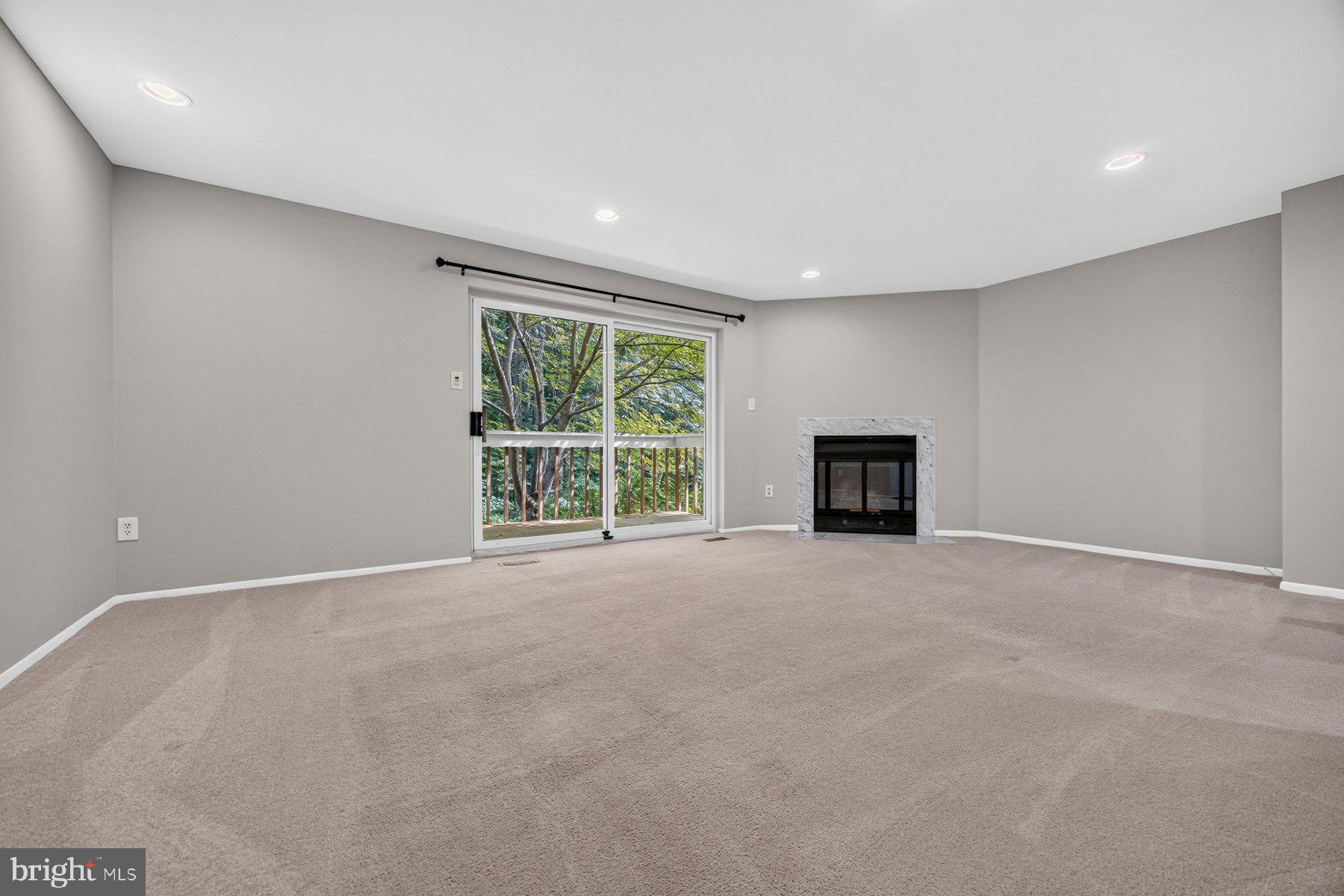 HICKORY RIDGE - Residential