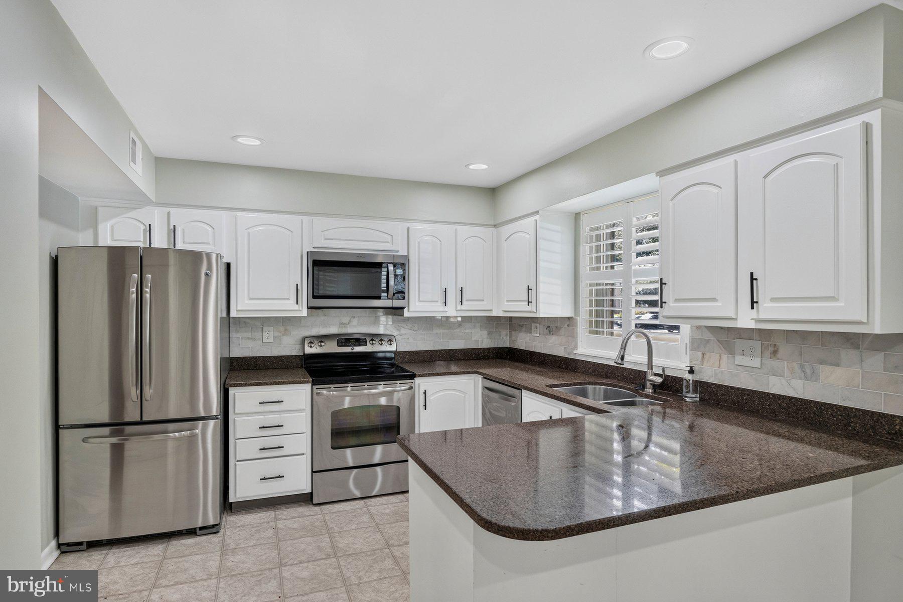 HICKORY RIDGE - Residential
