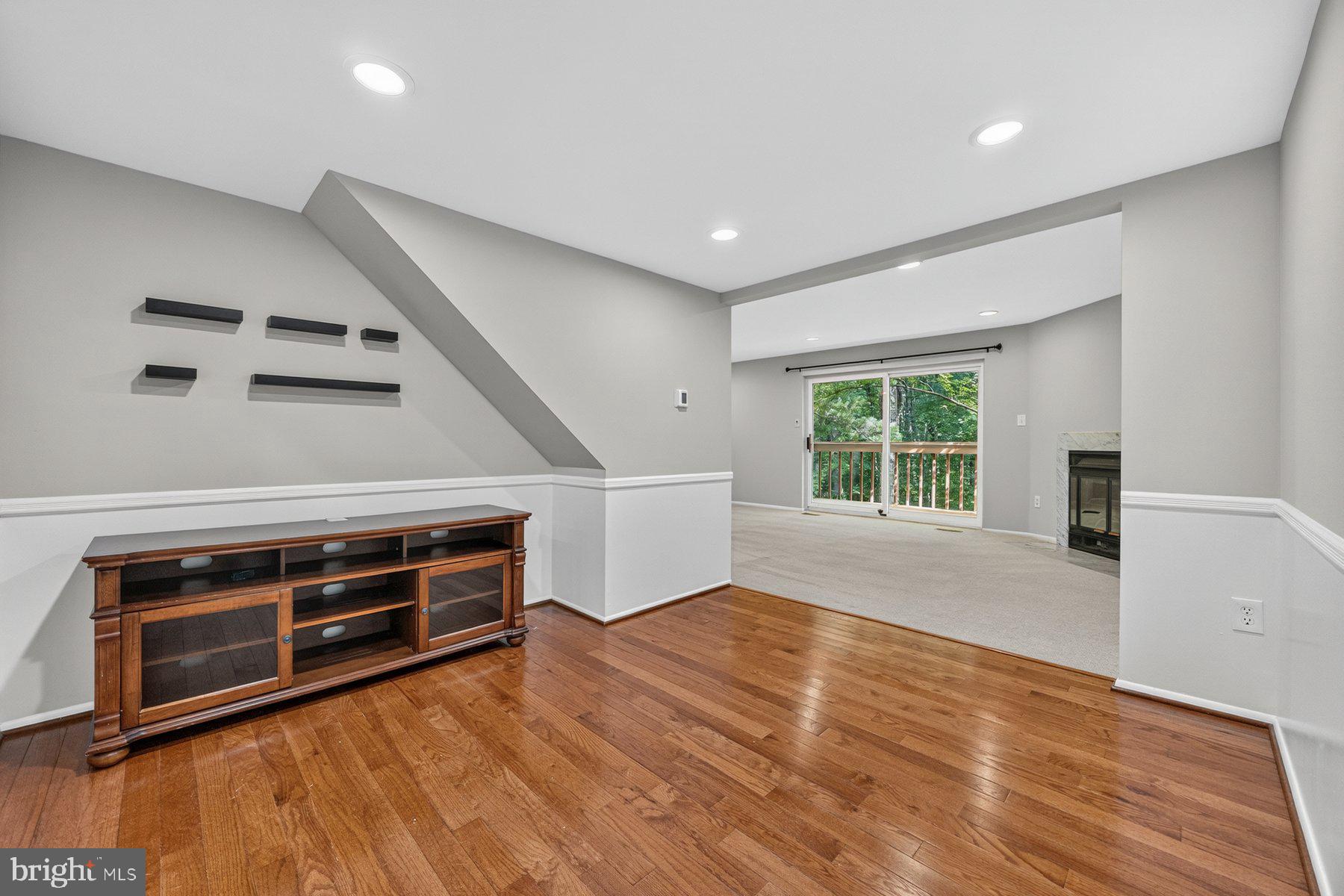 HICKORY RIDGE - Residential