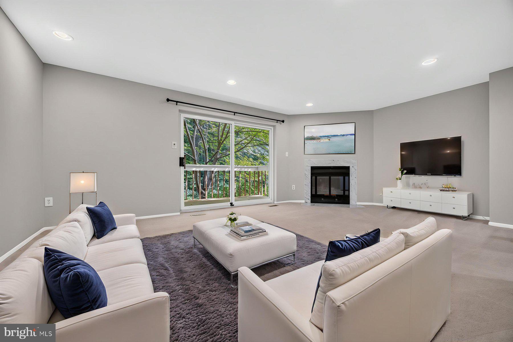 HICKORY RIDGE - Residential