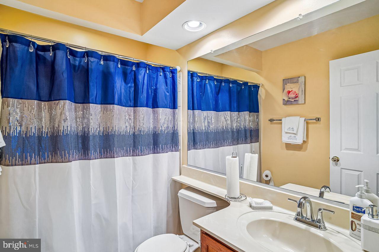 SEVEN OAKS - Residential
